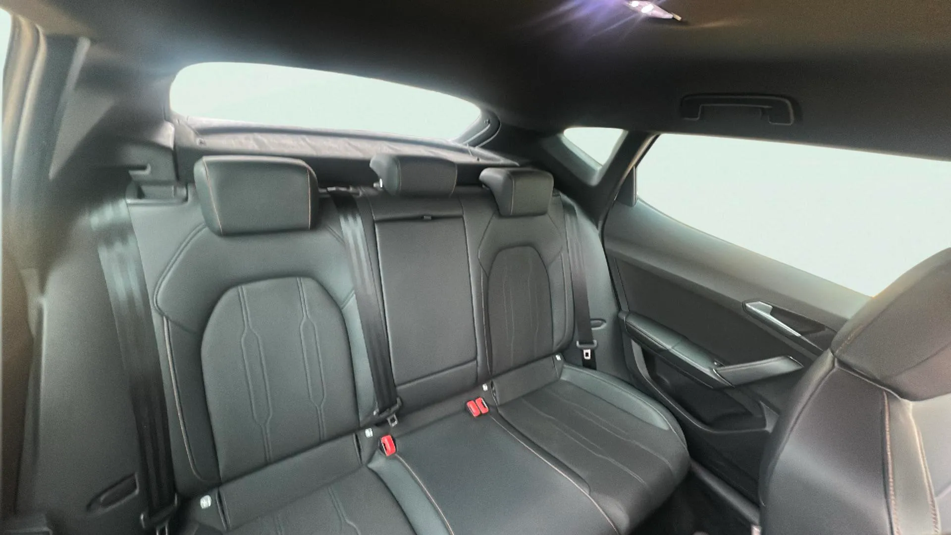 Cupra Formentor 1.5 TSI DSG - foto 17
