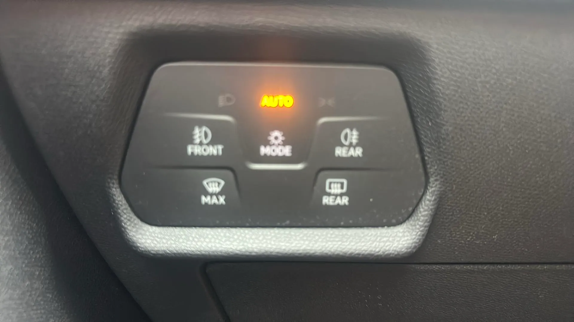 Cupra Formentor 1.5 TSI DSG - foto 22