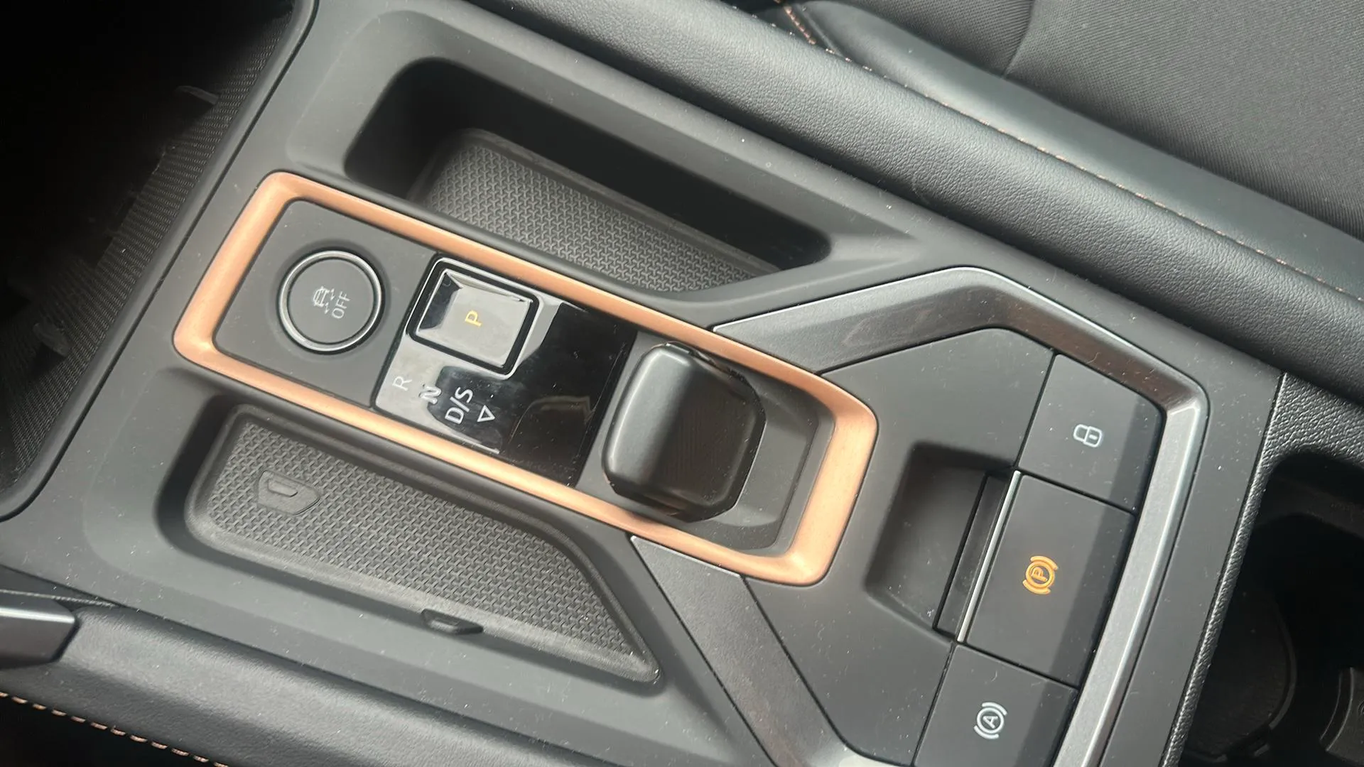 Cupra Formentor 1.5 TSI DSG - foto 21