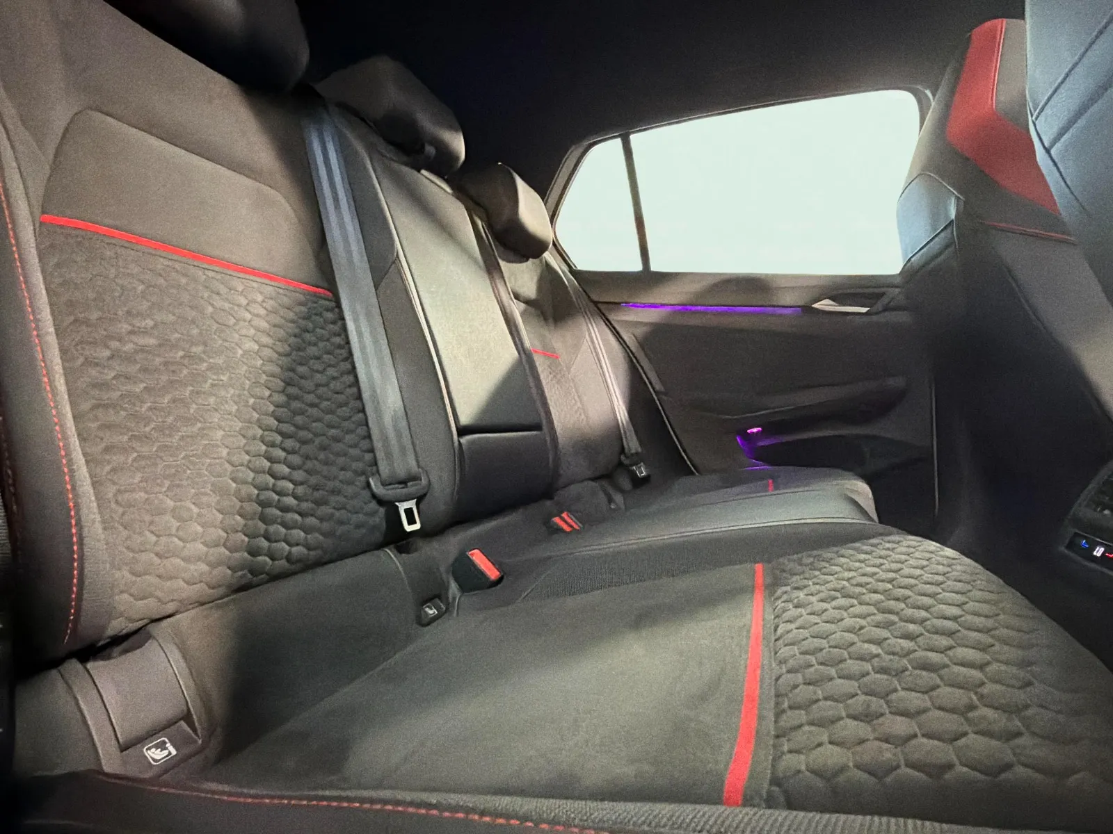 Volkswagen Golf GTI Clubsport 2.0 TSI DSG - foto 17