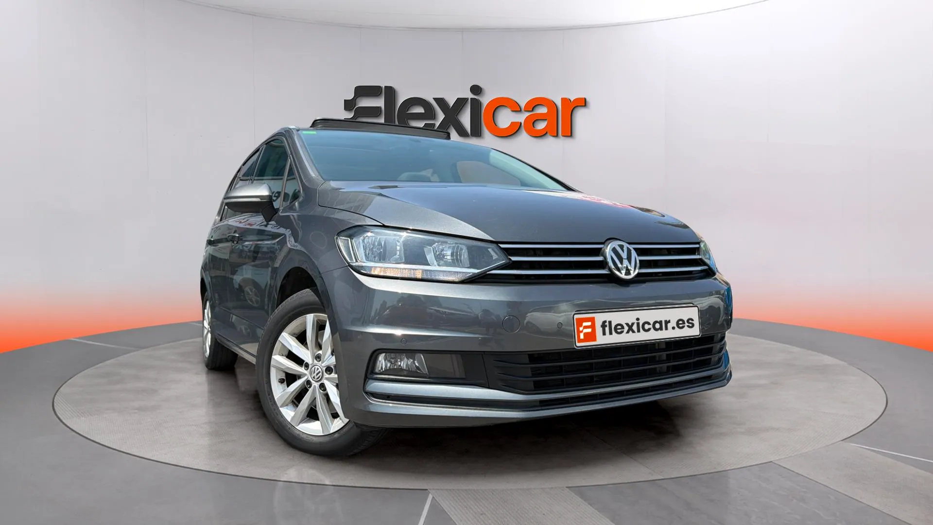 Volkswagen Touran Advance 2.0 TDI DSG