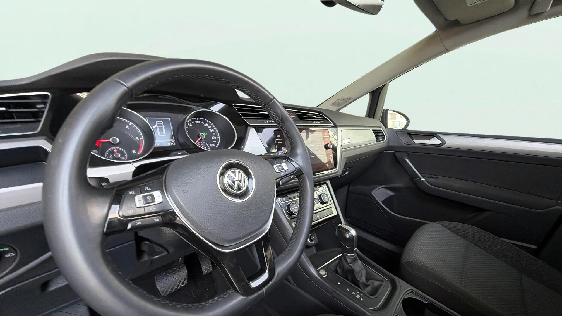 Volkswagen Touran Advance 2.0 TDI DSG - foto 17