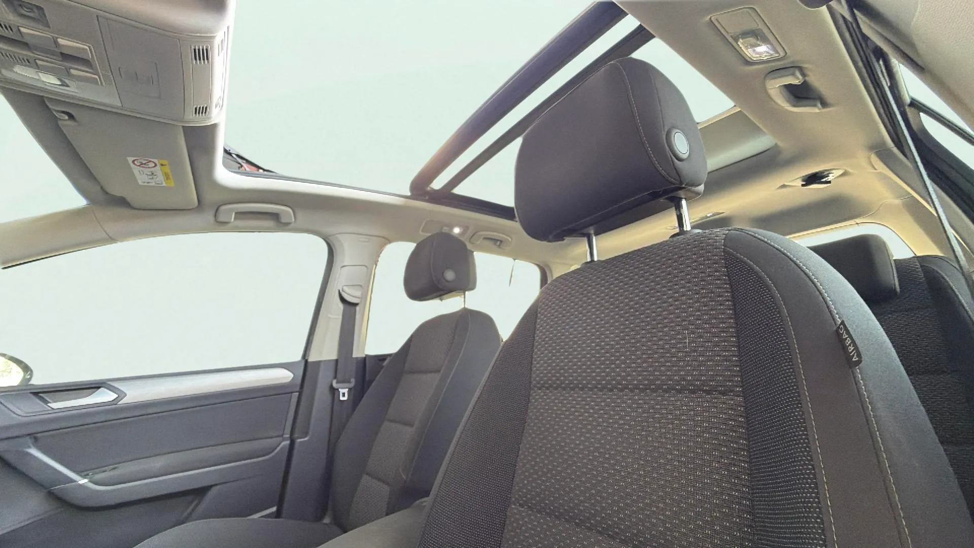 Volkswagen Touran Advance 2.0 TDI DSG - foto 10