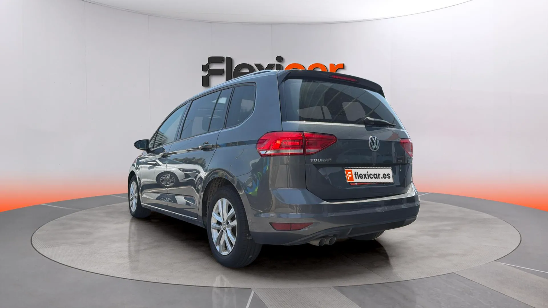 Volkswagen Touran Advance 2.0 TDI DSG - foto 5