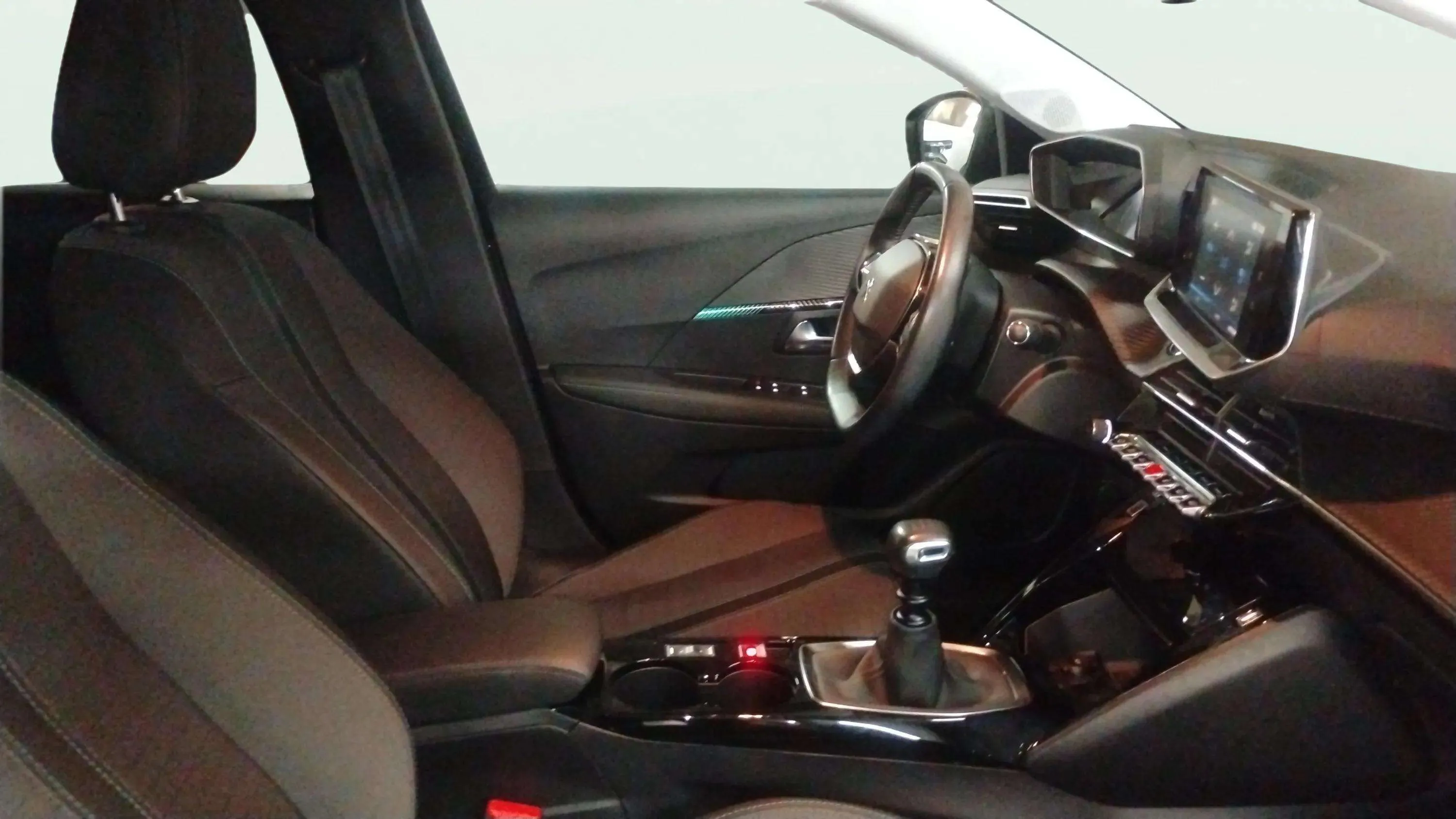 Peugeot 208 PureTech Active - foto 10
