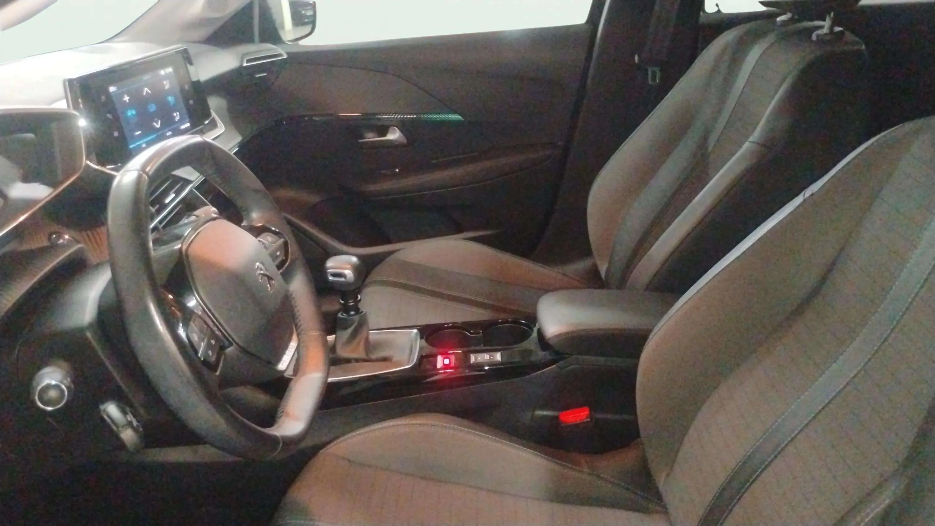 Peugeot 208 PureTech Active - foto 7