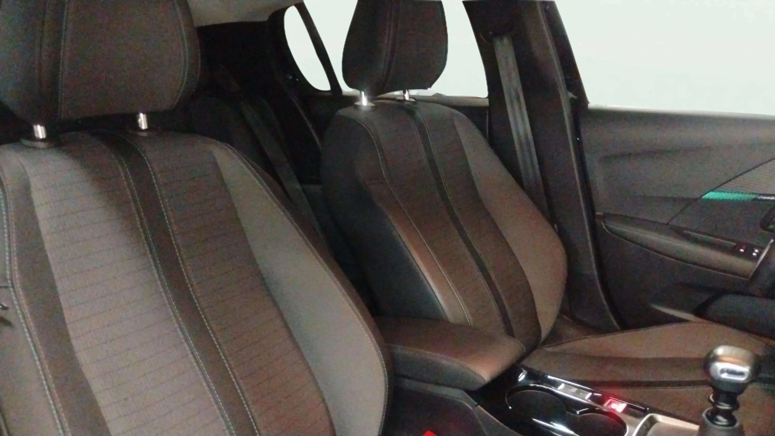 Peugeot 208 PureTech Active - foto 11