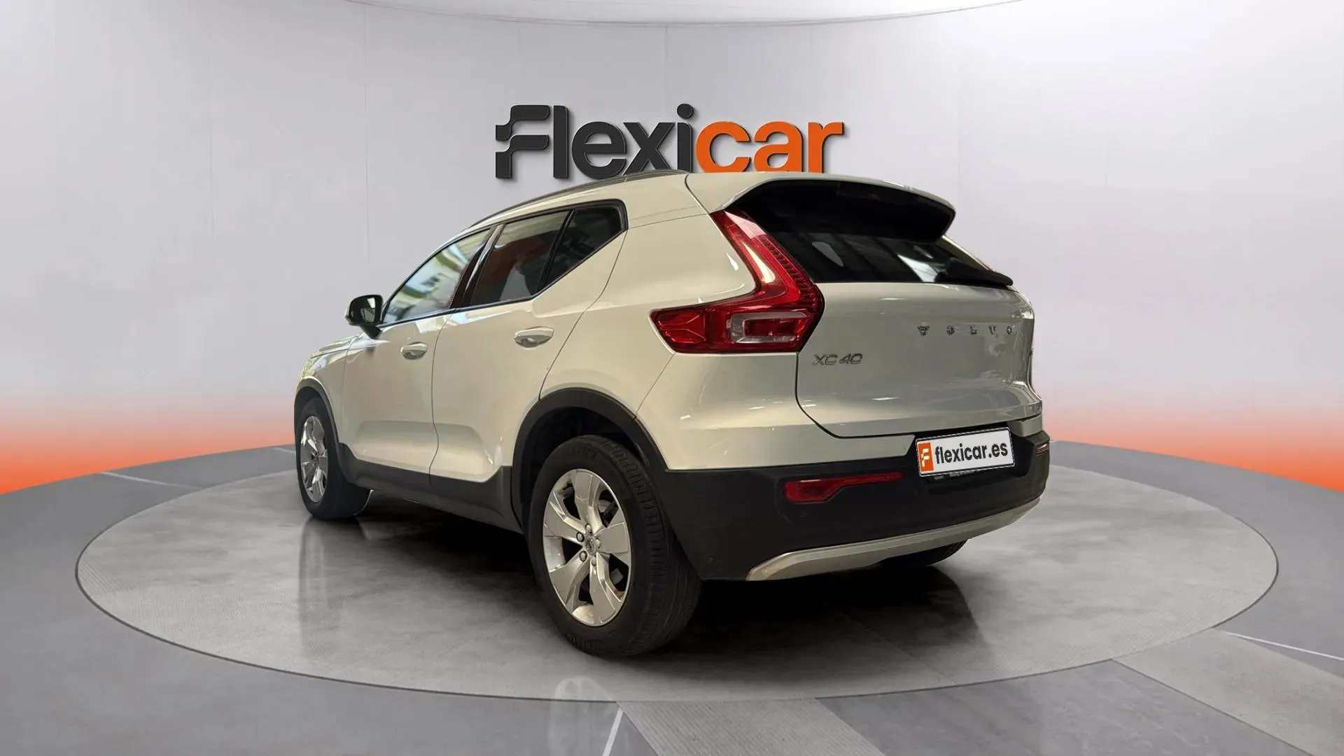 Volvo XC40 2.0 D3 - foto 6