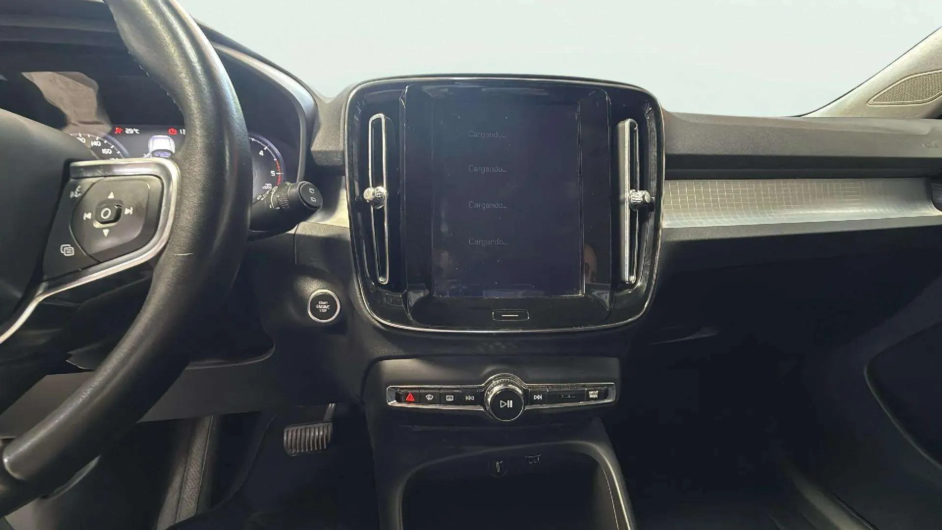 Volvo XC40 2.0 D3 - foto 13