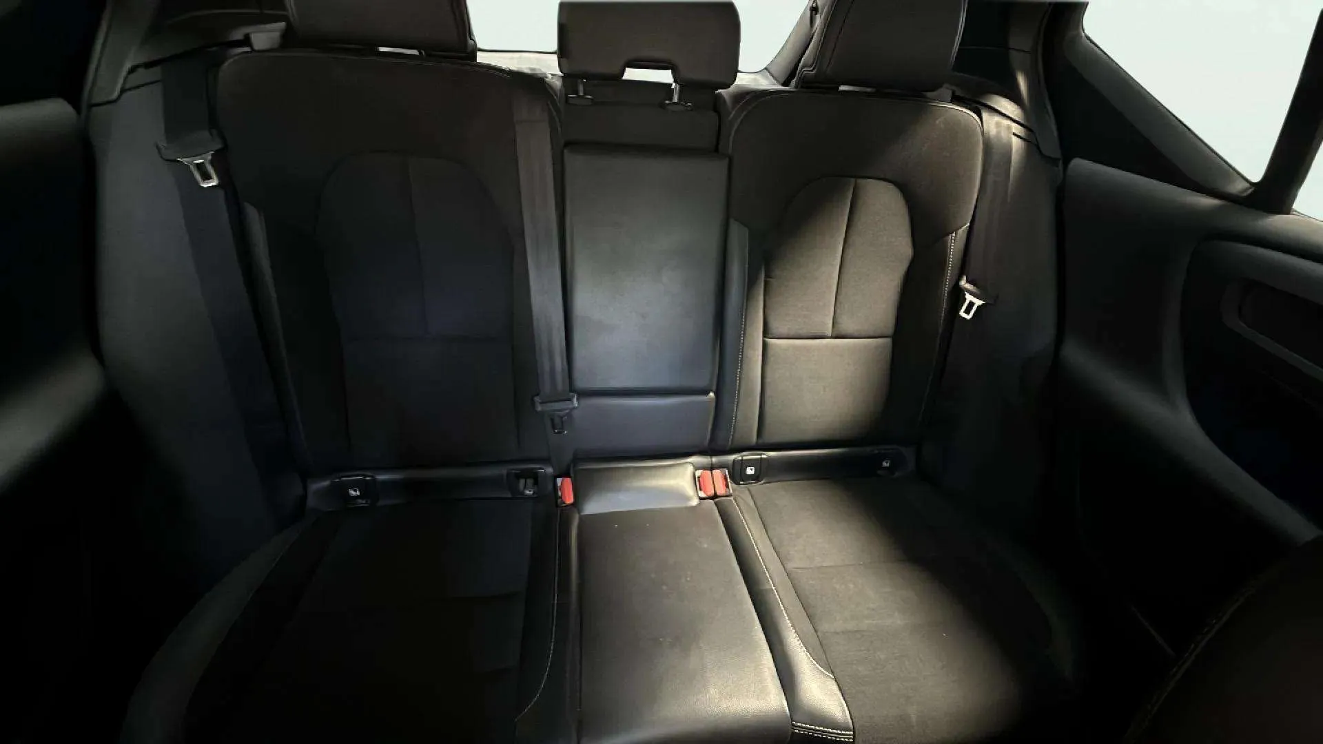 Volvo XC40 2.0 D3 - foto 16