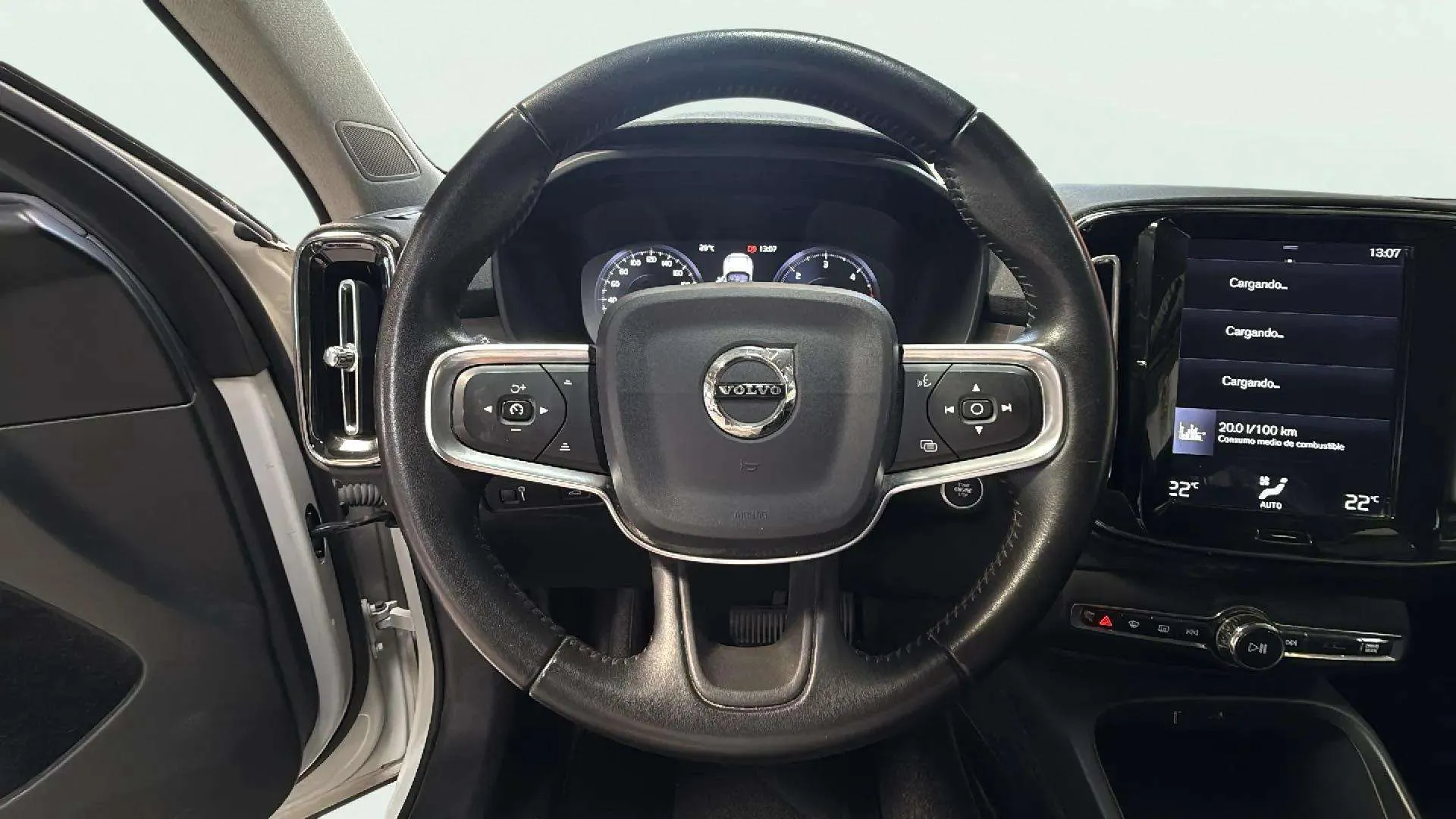 Volvo XC40 2.0 D3 - foto 11