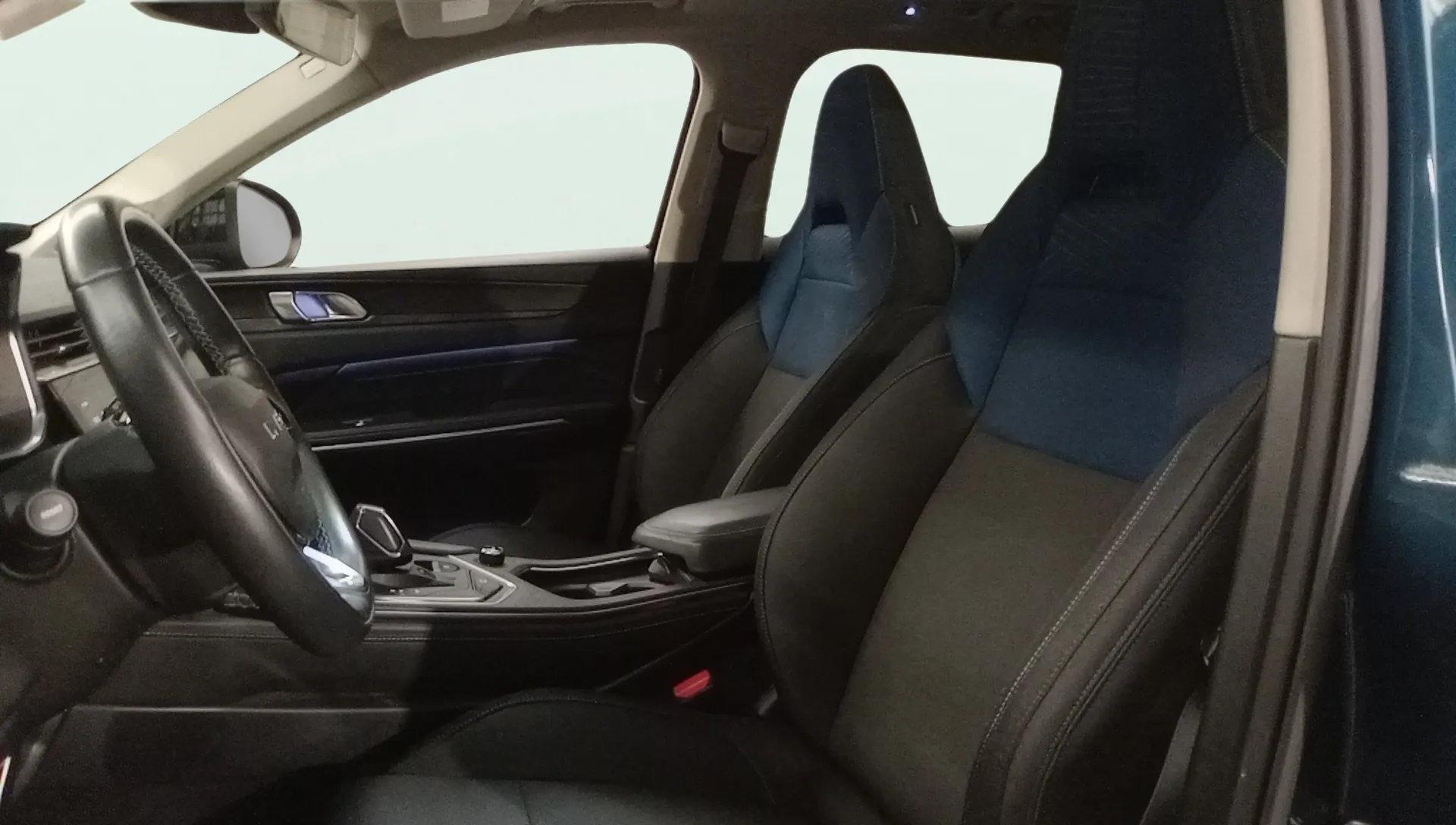 Lynk & Co 01 1.5 PHEV - foto 10