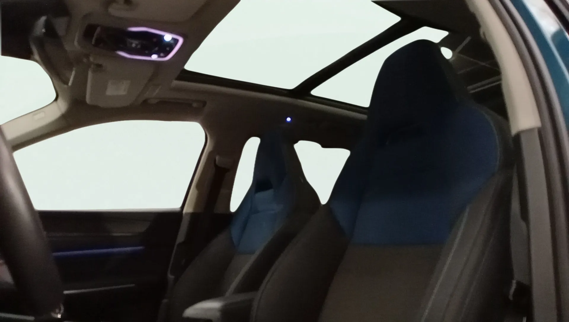 Lynk & Co 01 1.5 PHEV - foto 16