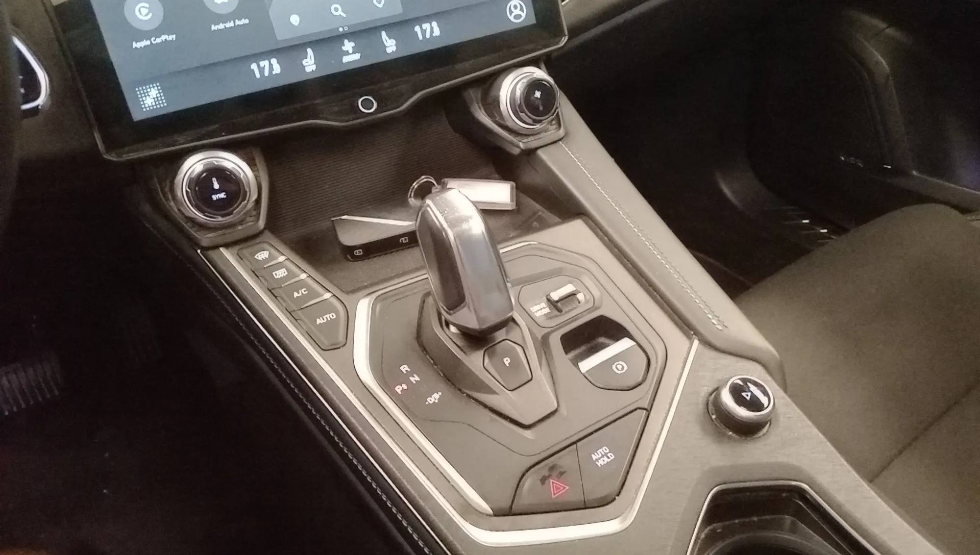 Lynk & Co 01 1.5 PHEV - foto 19