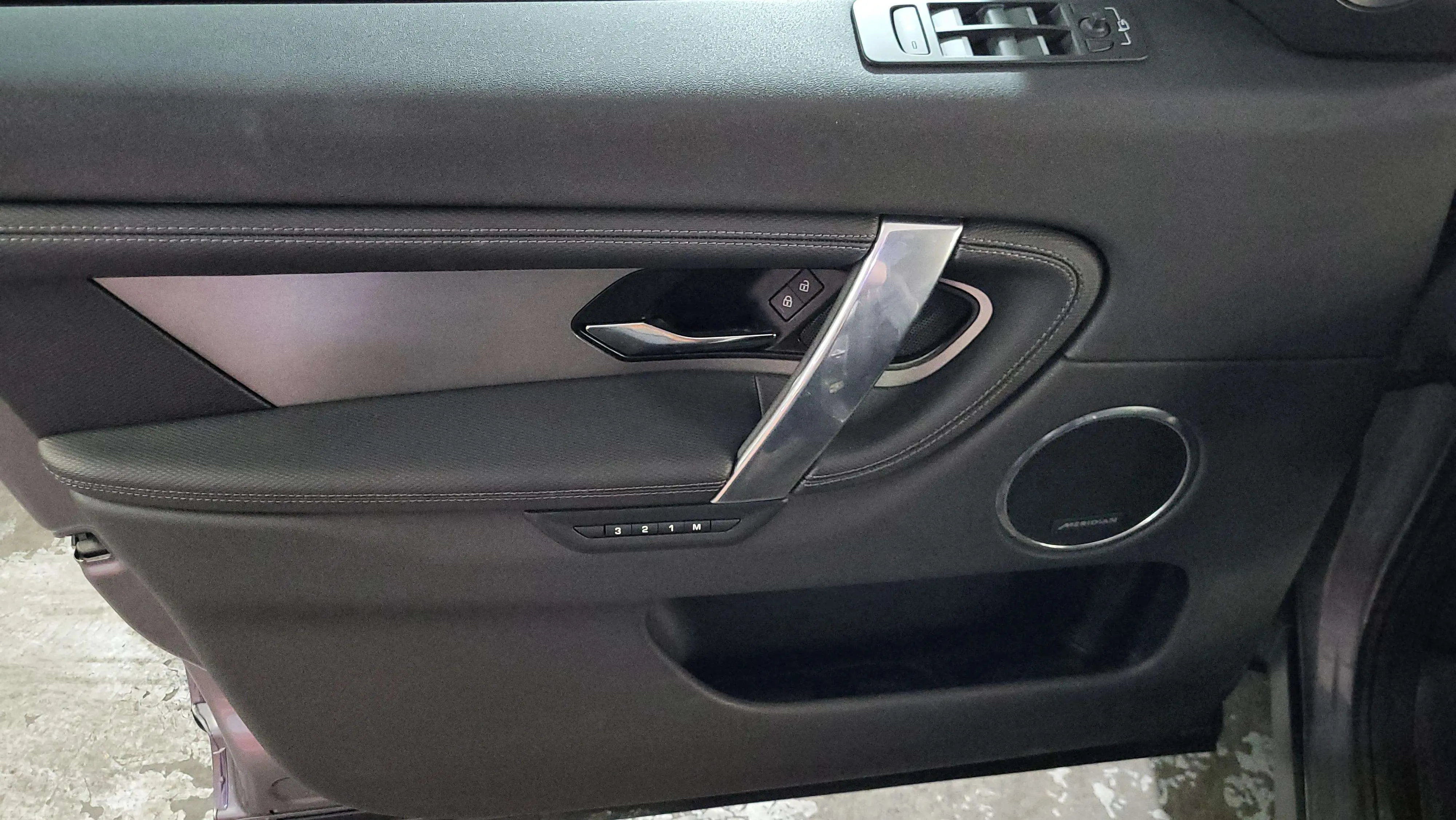 Land Rover Discovery Sport 1.5 I3 PHEV AWD Dynamic SE - foto 18