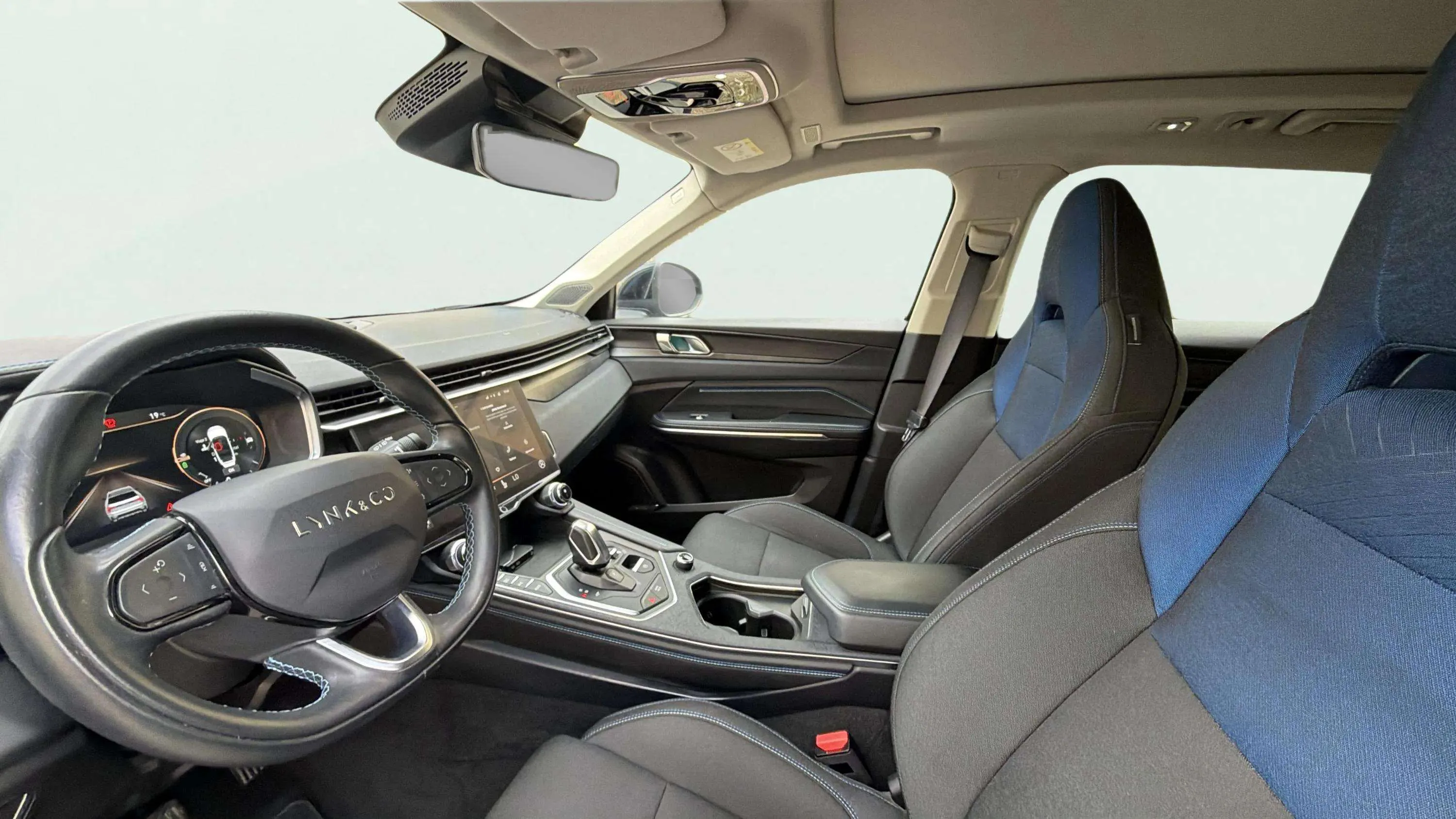Lynk & Co 01 1.5 PHEV - foto 13