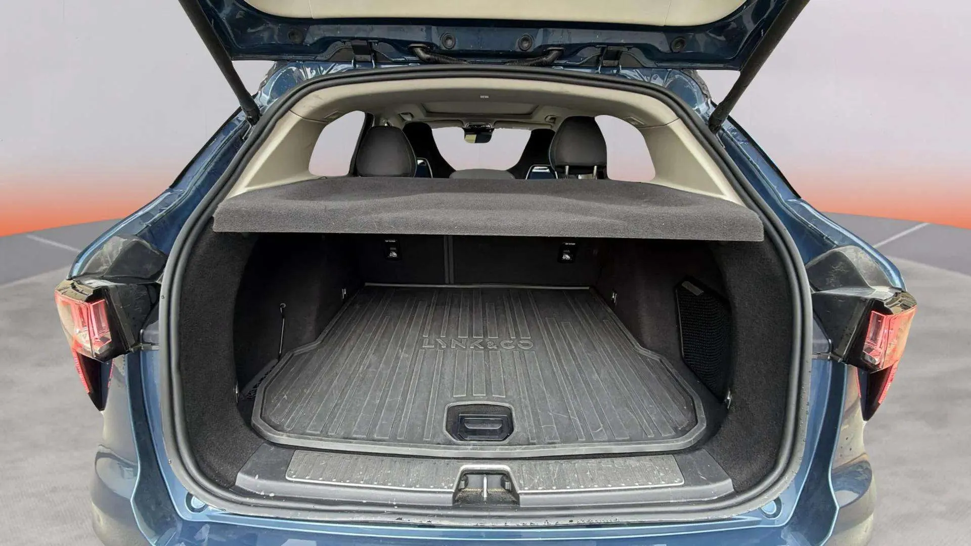 Lynk & Co 01 1.5 PHEV - foto 15