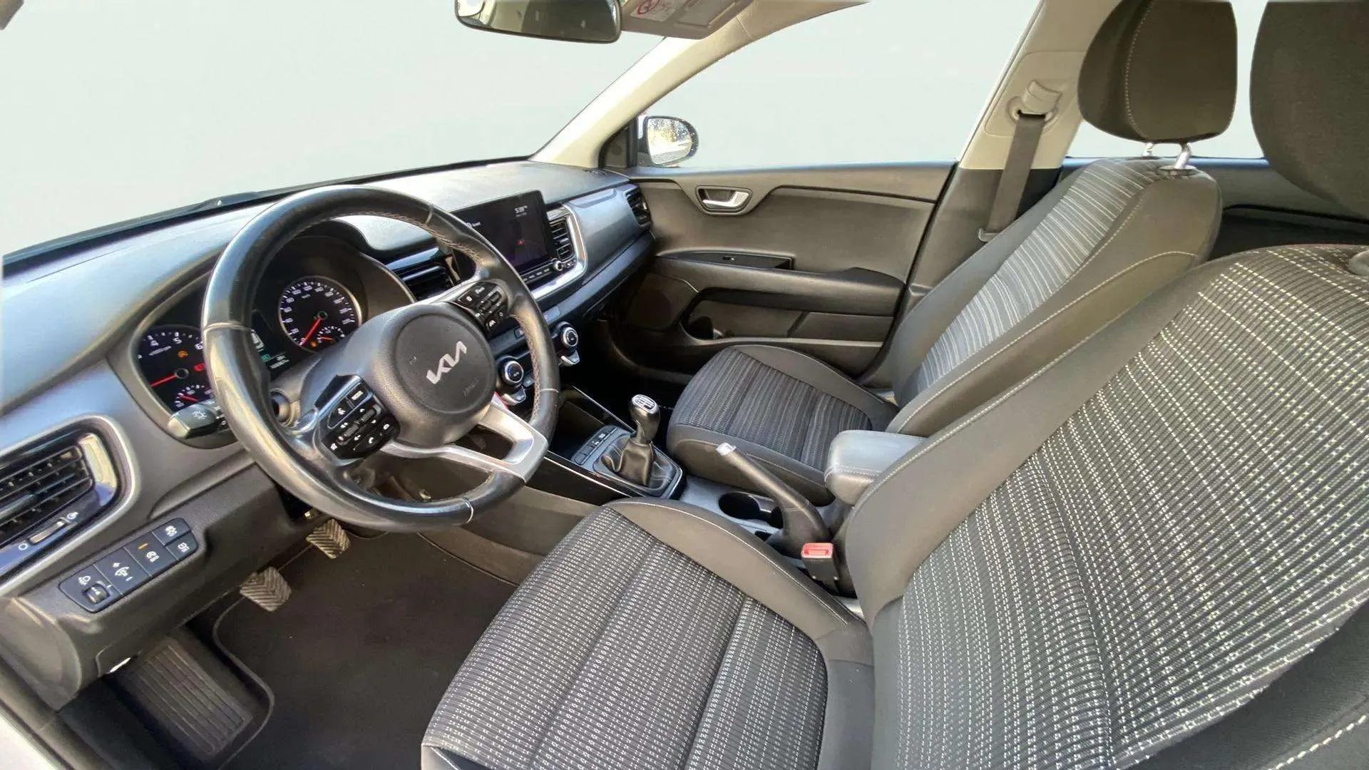 Kia Stonic 1.2 DPi Concept - foto 13