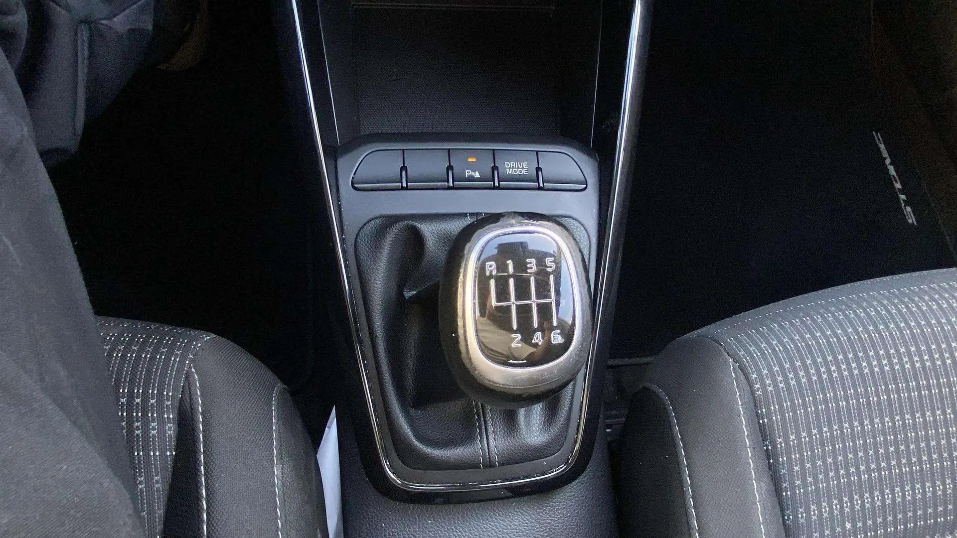 Kia Stonic 1.2 DPi Concept - foto 11