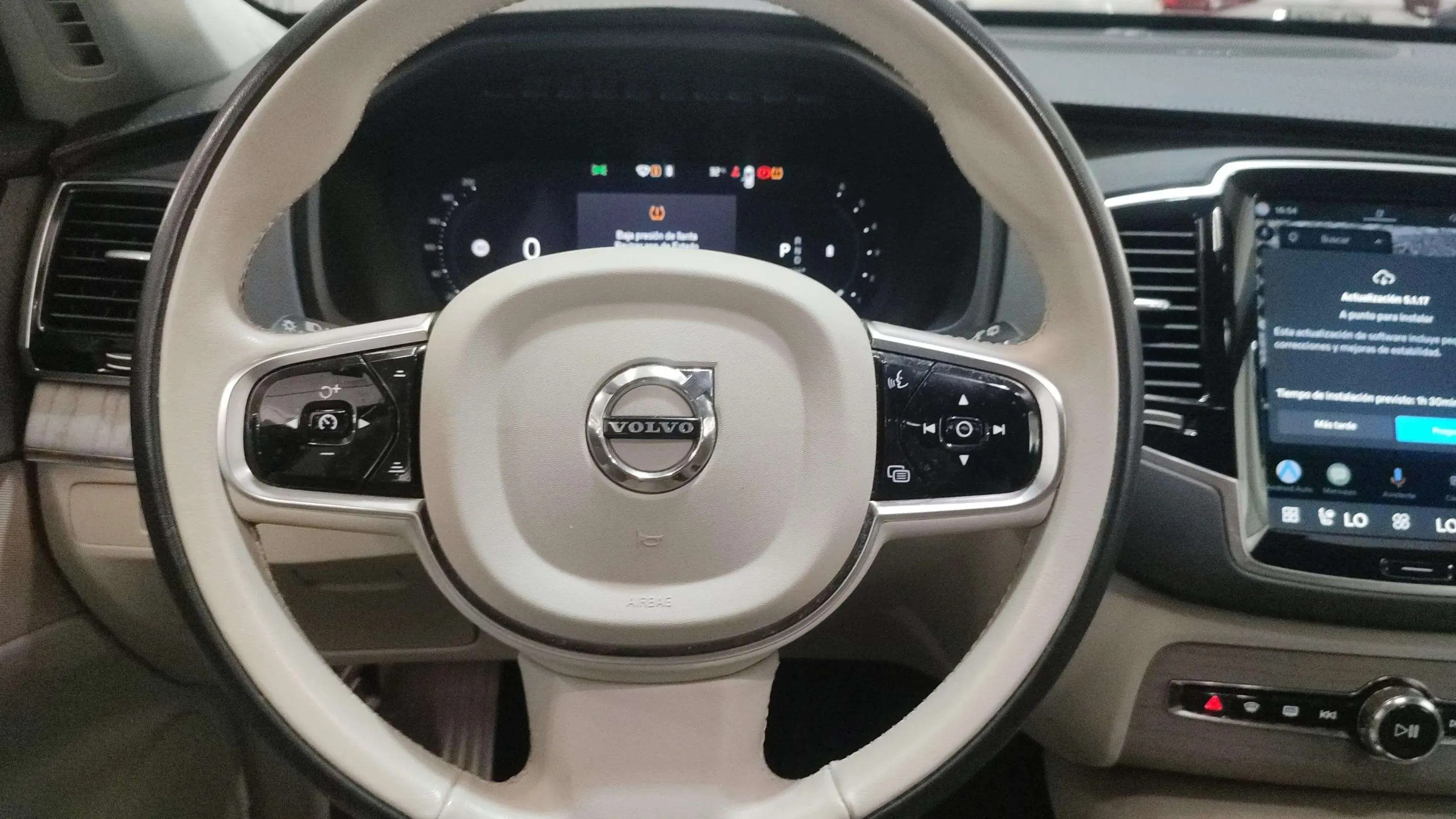 Volvo XC90 2.0 B5 D AWD Core - foto 8