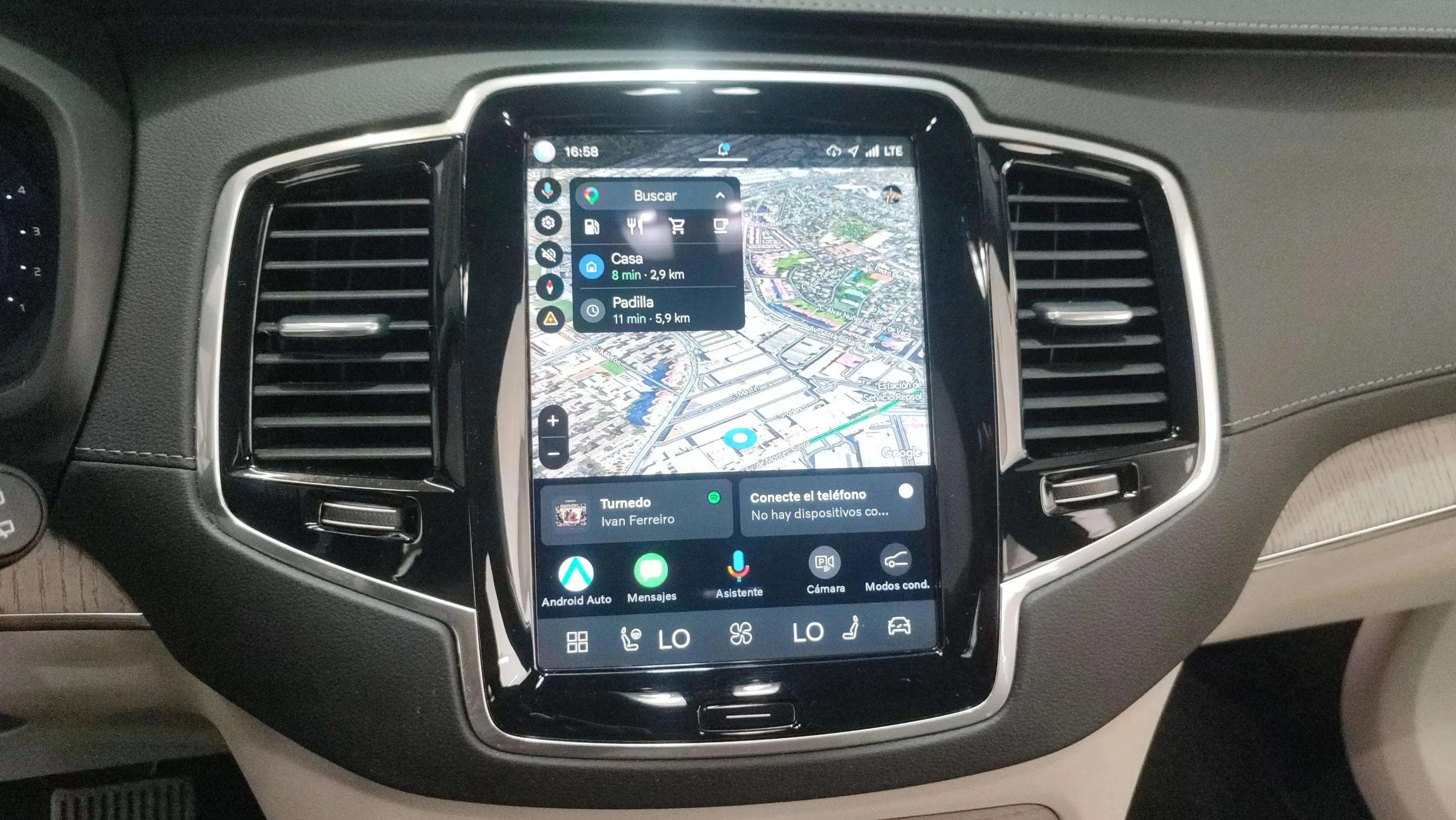 Volvo XC90 2.0 B5 D AWD Core - foto 16