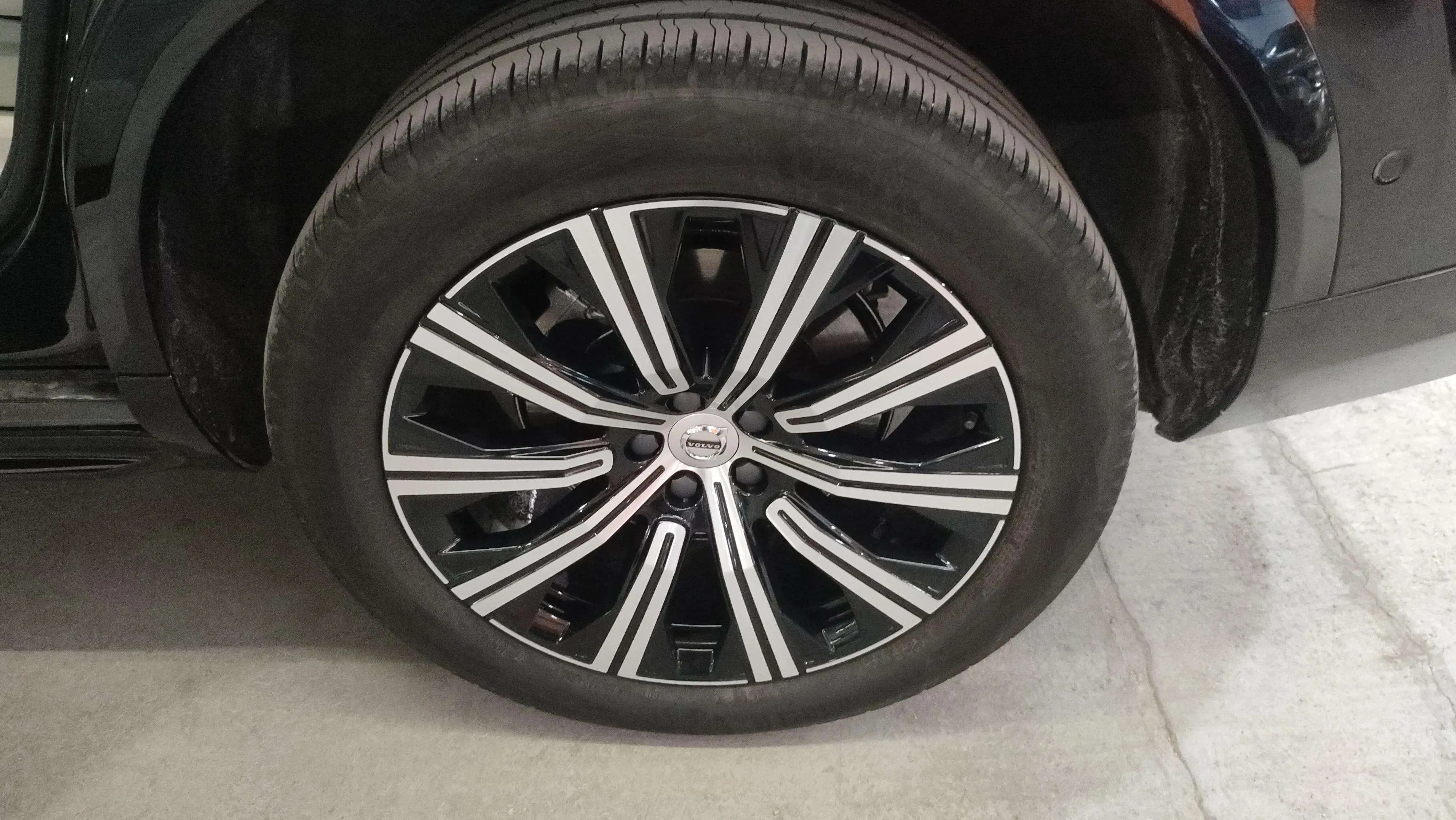 Volvo XC90 2.0 B5 D AWD Core - foto 13