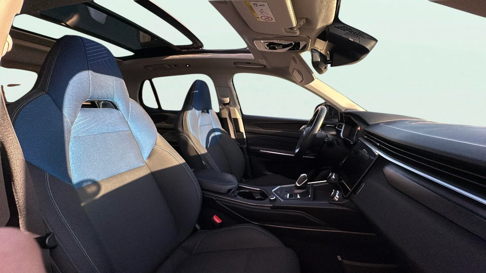Lynk & Co 01 1.5 PHEV - foto 17