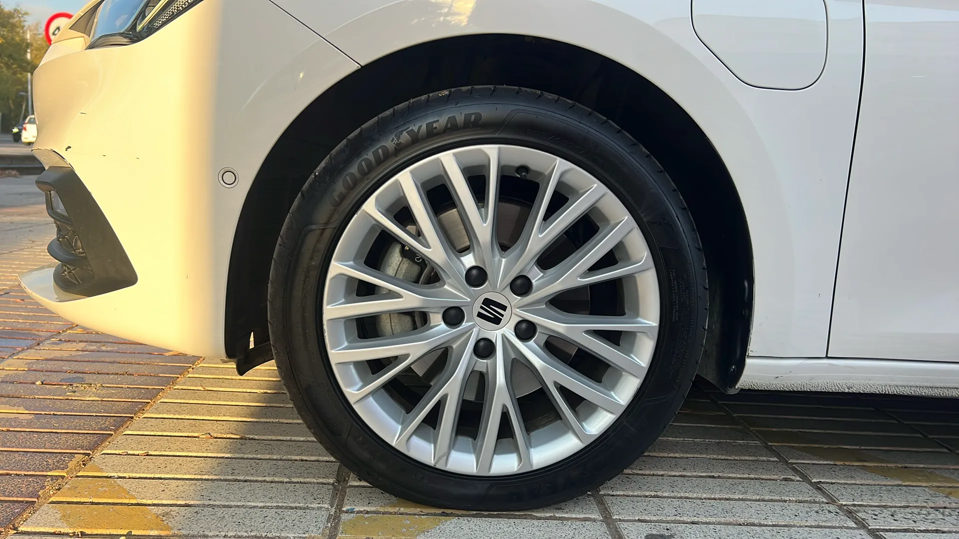 SEAT León SP 1.4 e-Hybrid DSG FR - foto 18