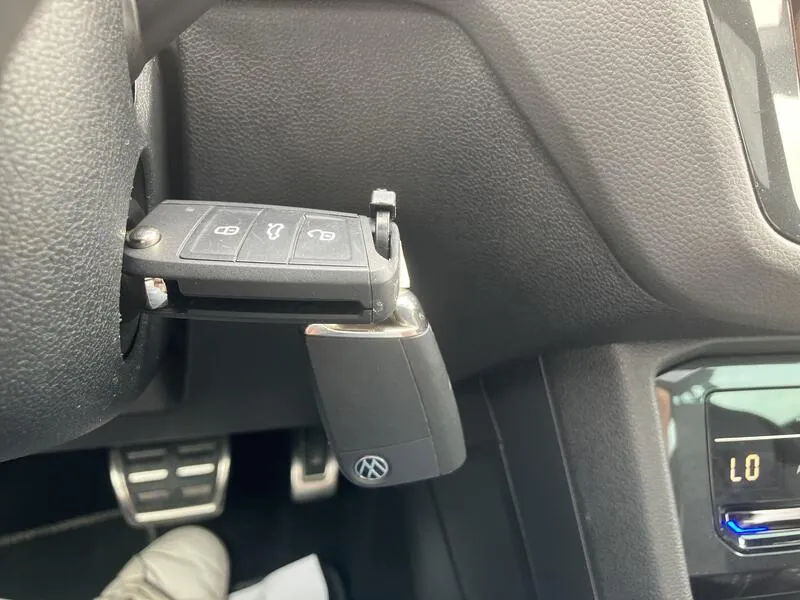 Volkswagen Tiguan 1.5 TSI R-Line - foto 32