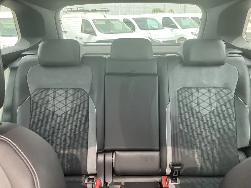 Volkswagen Tiguan 1.5 TSI R-Line - foto 39