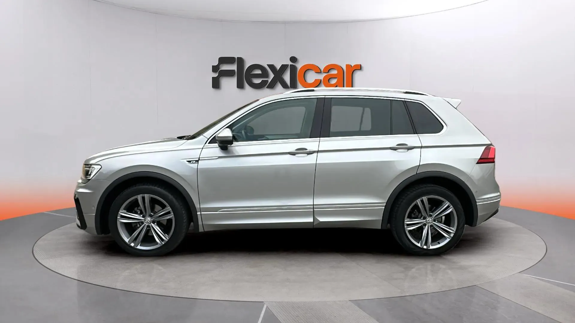 Volkswagen Tiguan Sport 1.5 TSI DSG - foto 4