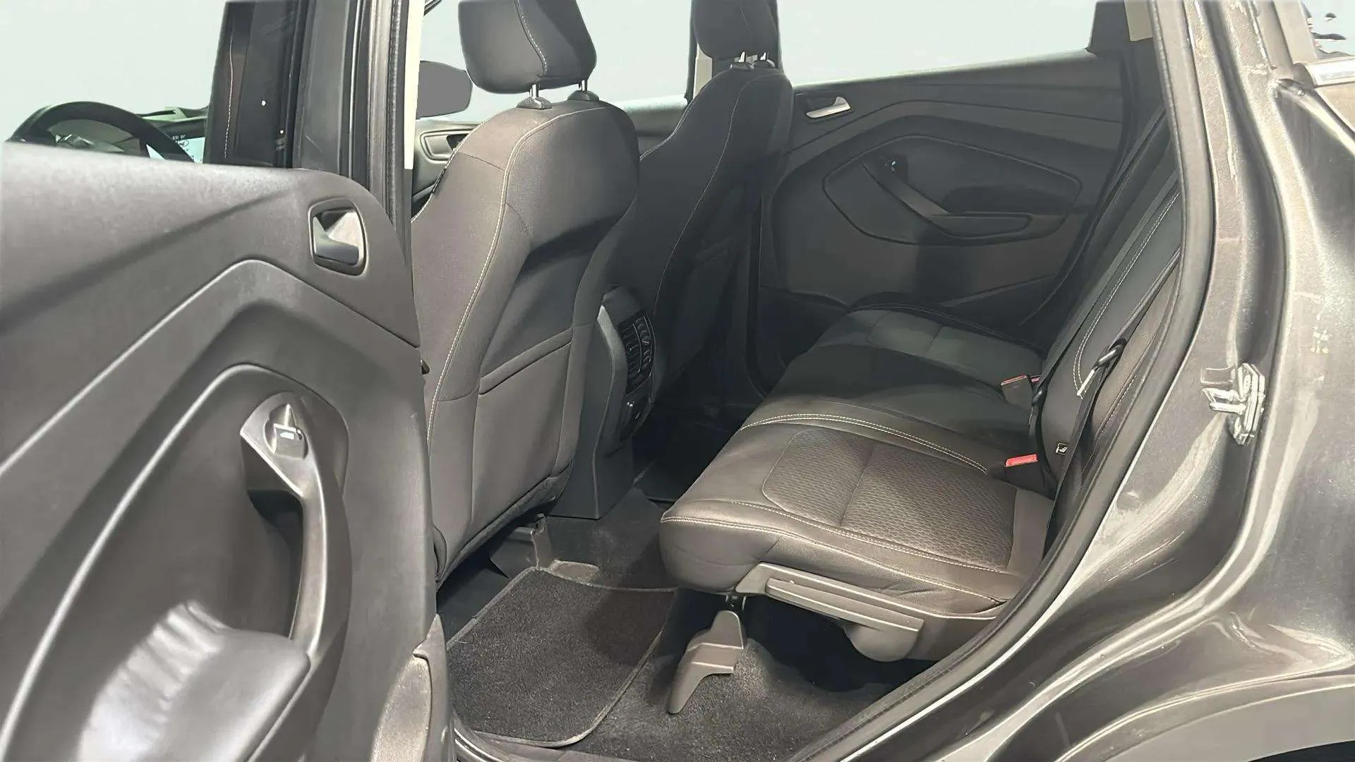Ford Kuga 1.5 EcoBoost 4x2 Trend+ - foto 22