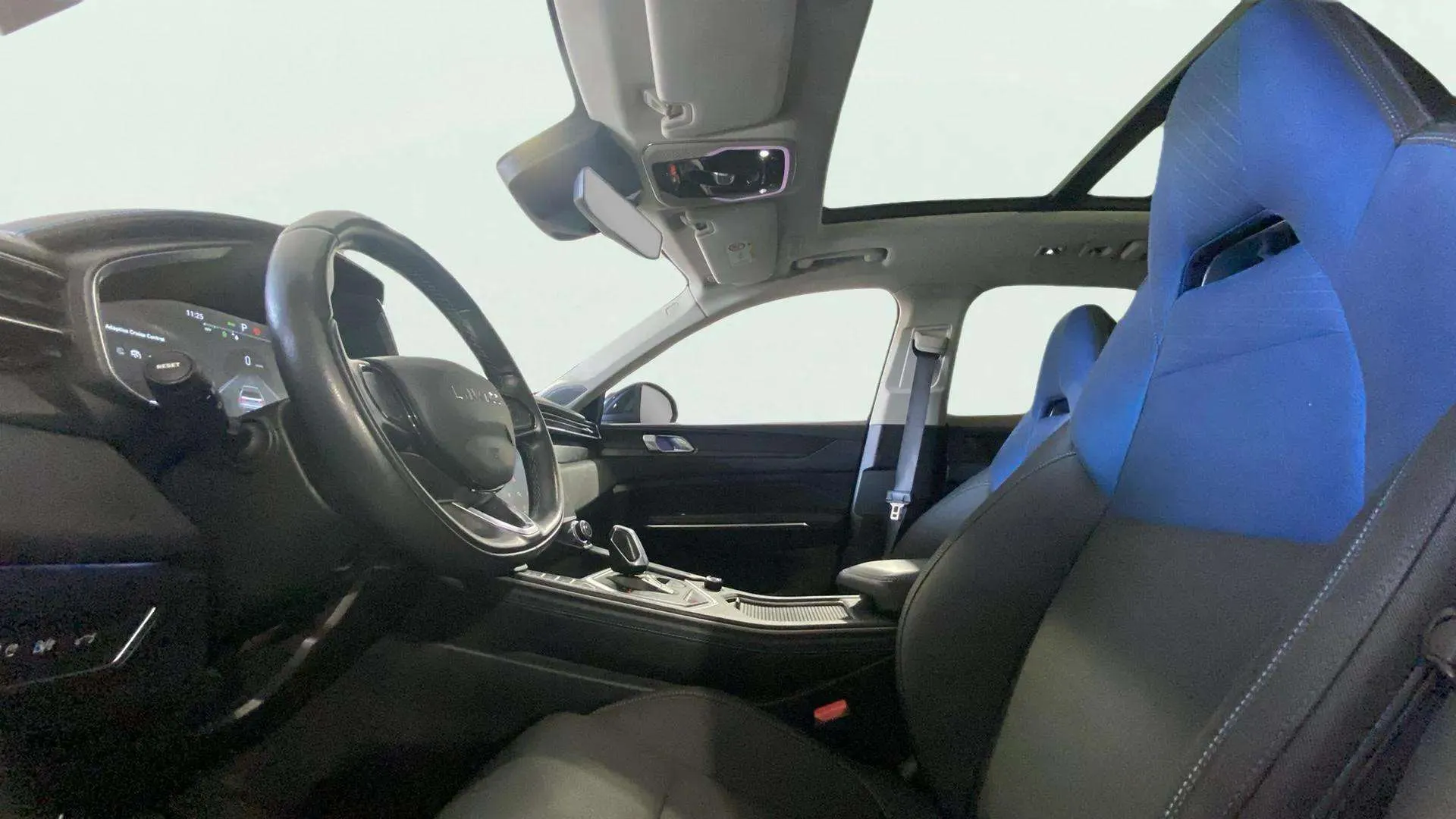 Lynk & Co 01 1.5 PHEV 6. - foto 13