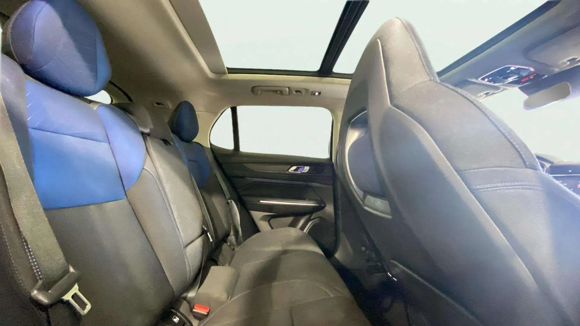 Lynk & Co 01 1.5 PHEV 6. - foto 16