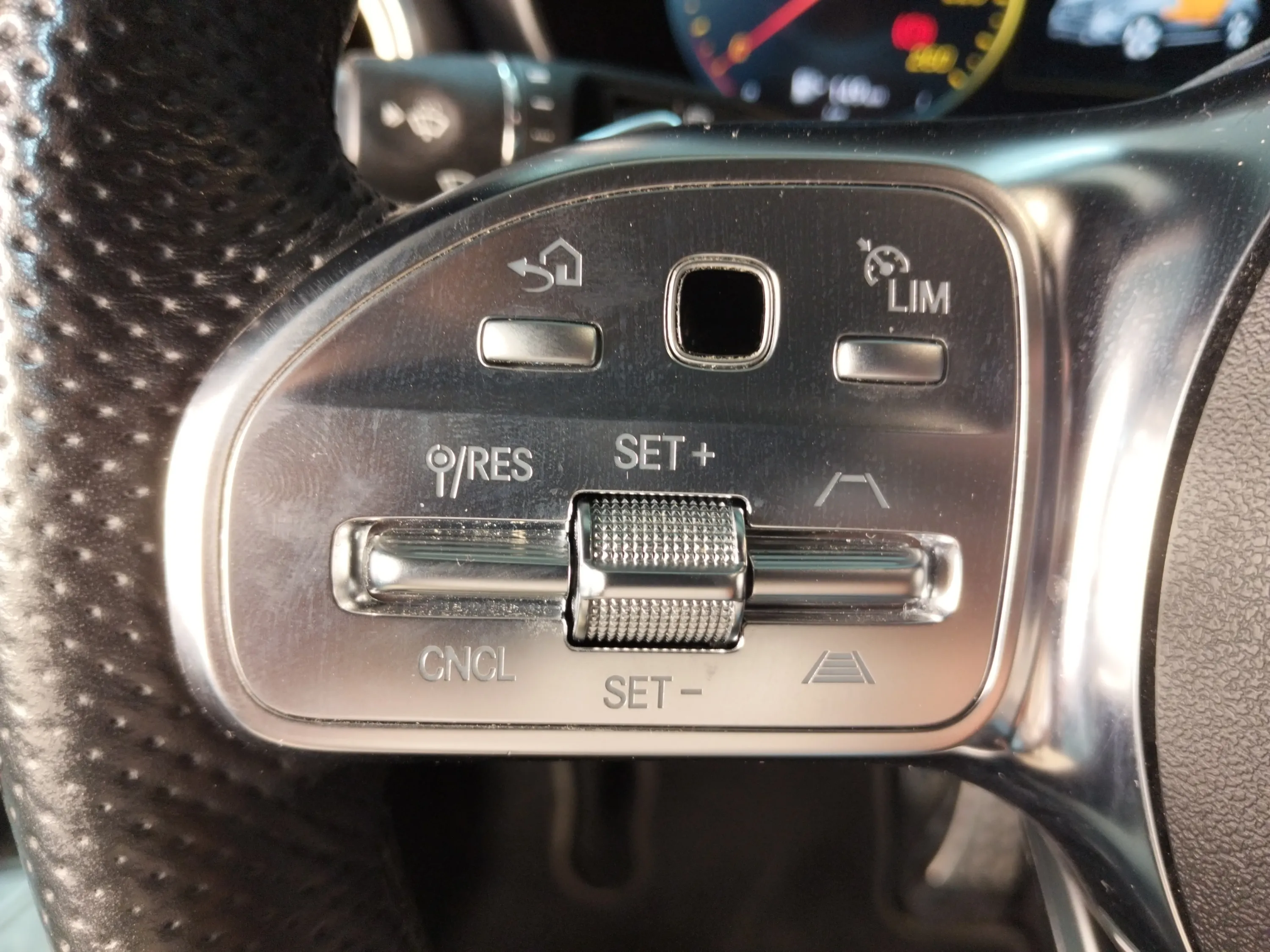 Mercedes-Benz GLC 220 d 4MATIC - foto 26