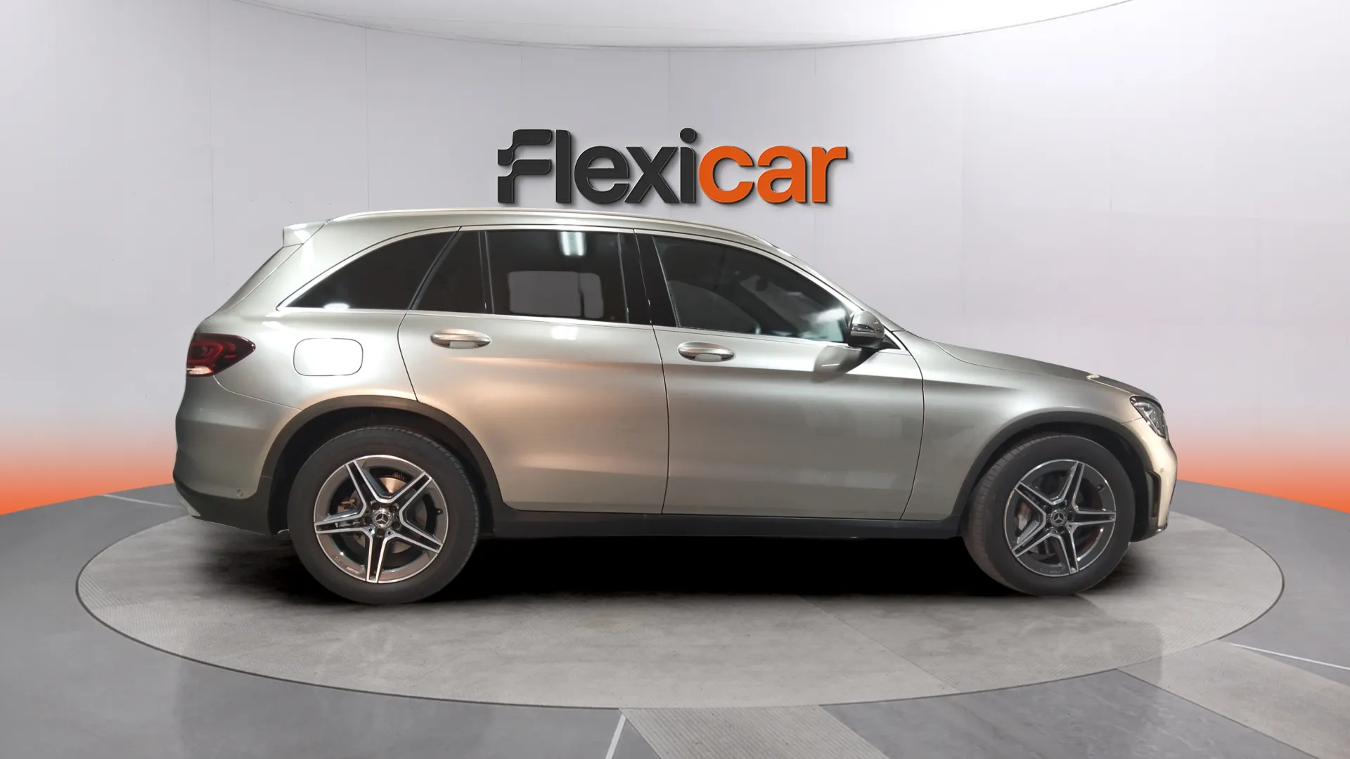 Mercedes-Benz GLC 220 d 4MATIC - foto 8