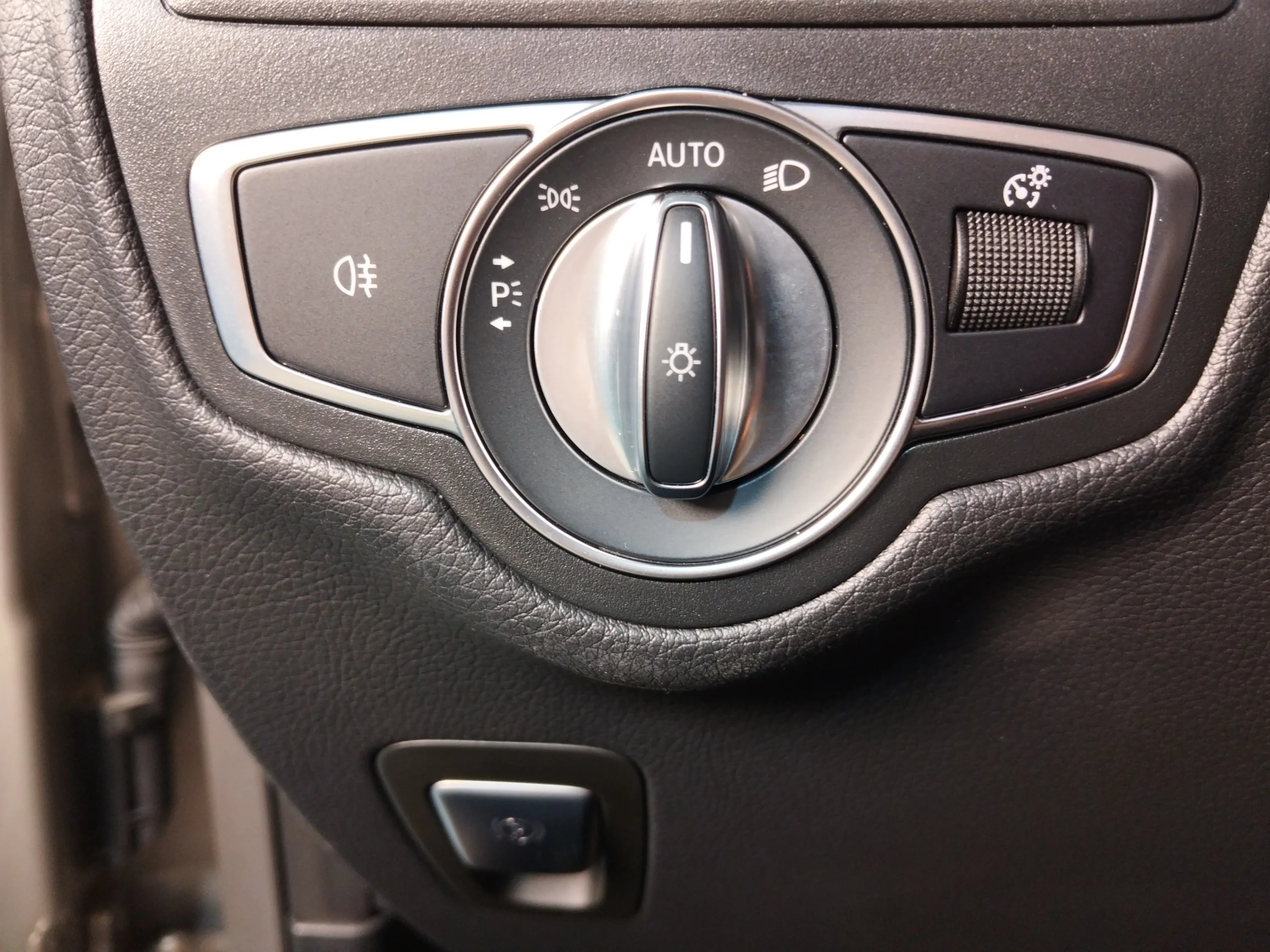 Mercedes-Benz GLC 220 d 4MATIC - foto 28