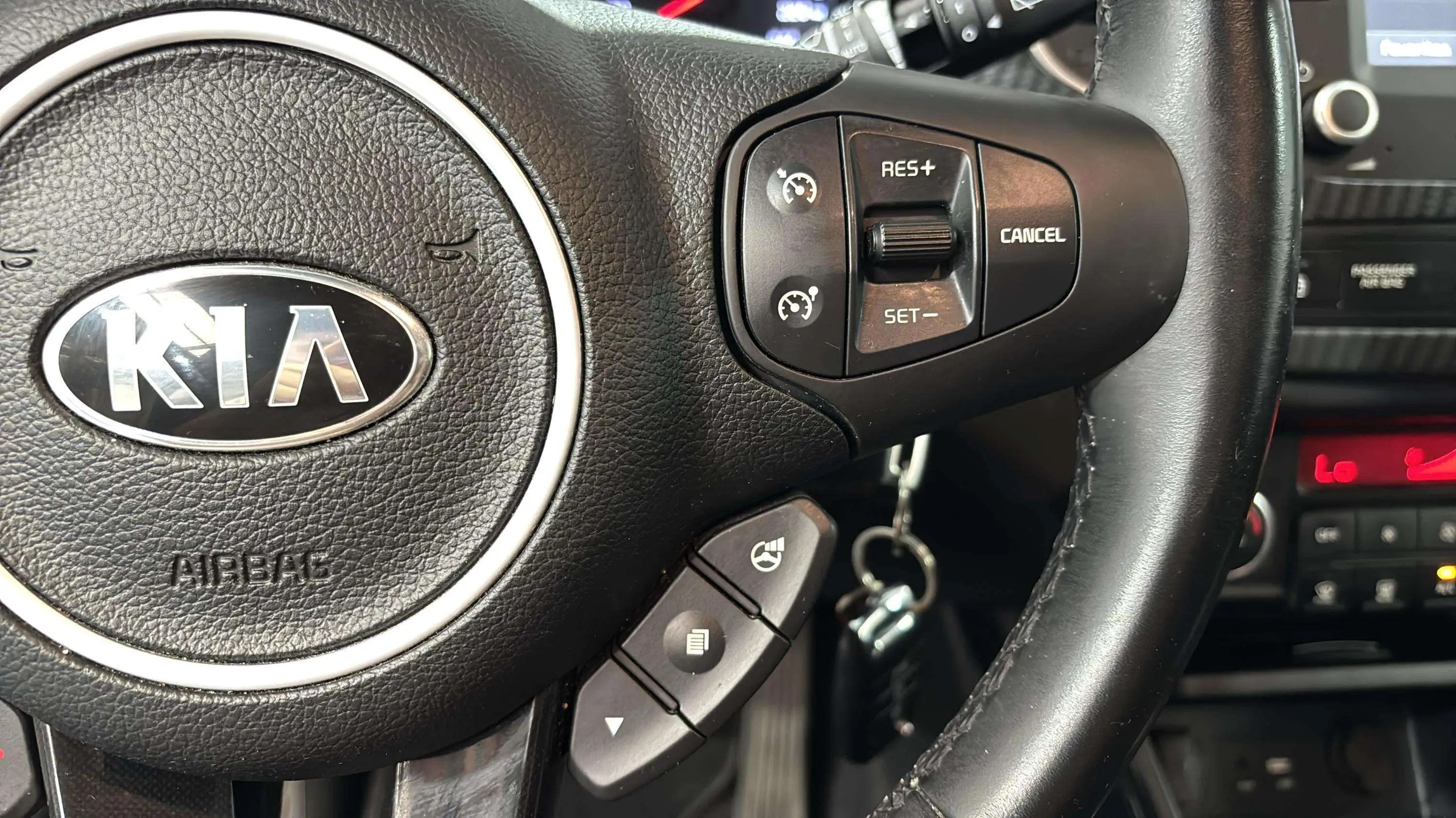 Kia Carens 1.6 GDi Basic - foto 13
