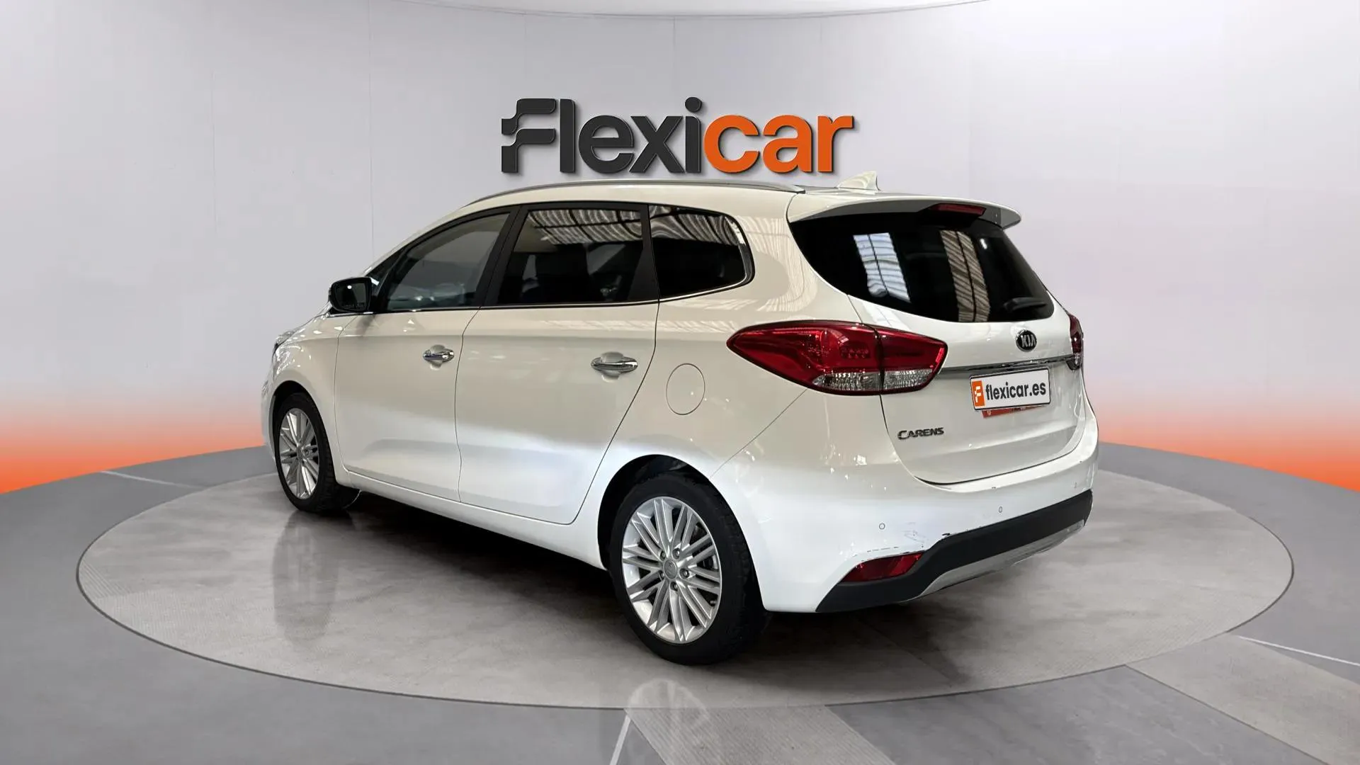 Kia Carens 1.6 GDi Basic - foto 5