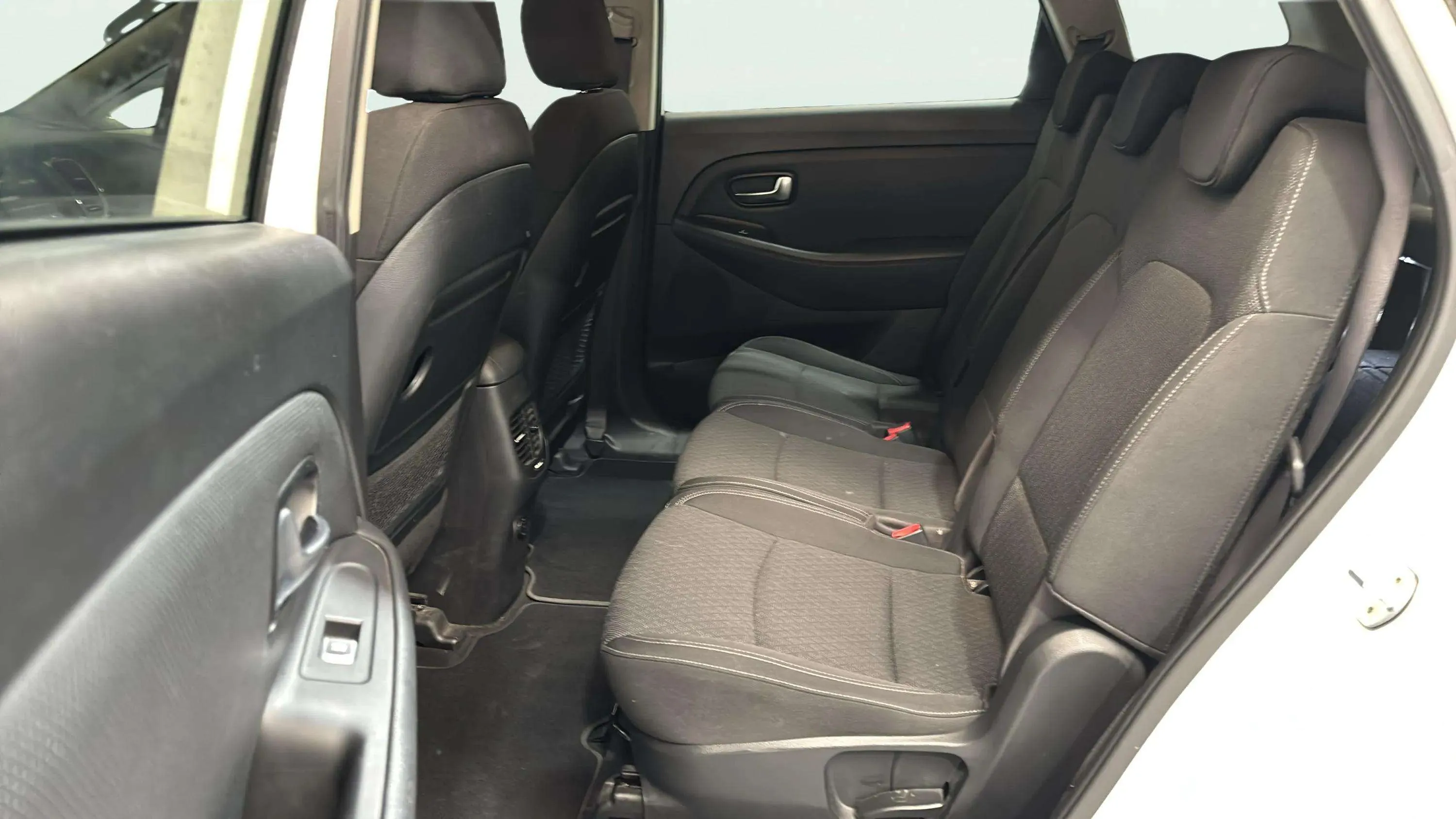 Kia Carens 1.6 GDi Basic - foto 21