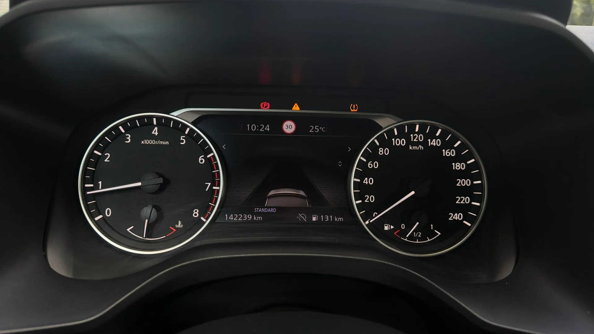 Nissan Qashqai DIG-T mHEV Premiere Edition Bit. - foto 11