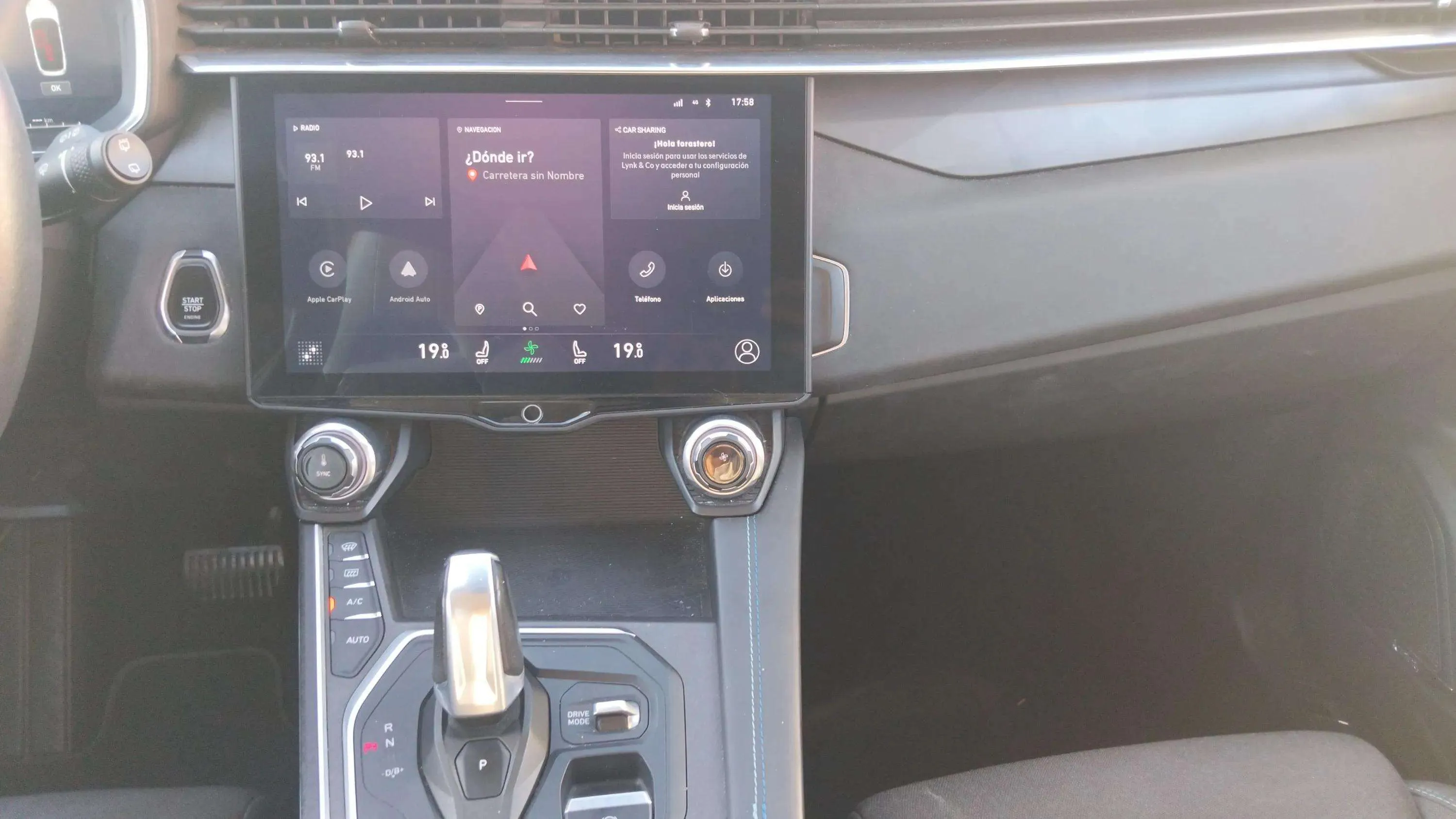 Lynk & Co 01 1.5 PHEV - foto 11