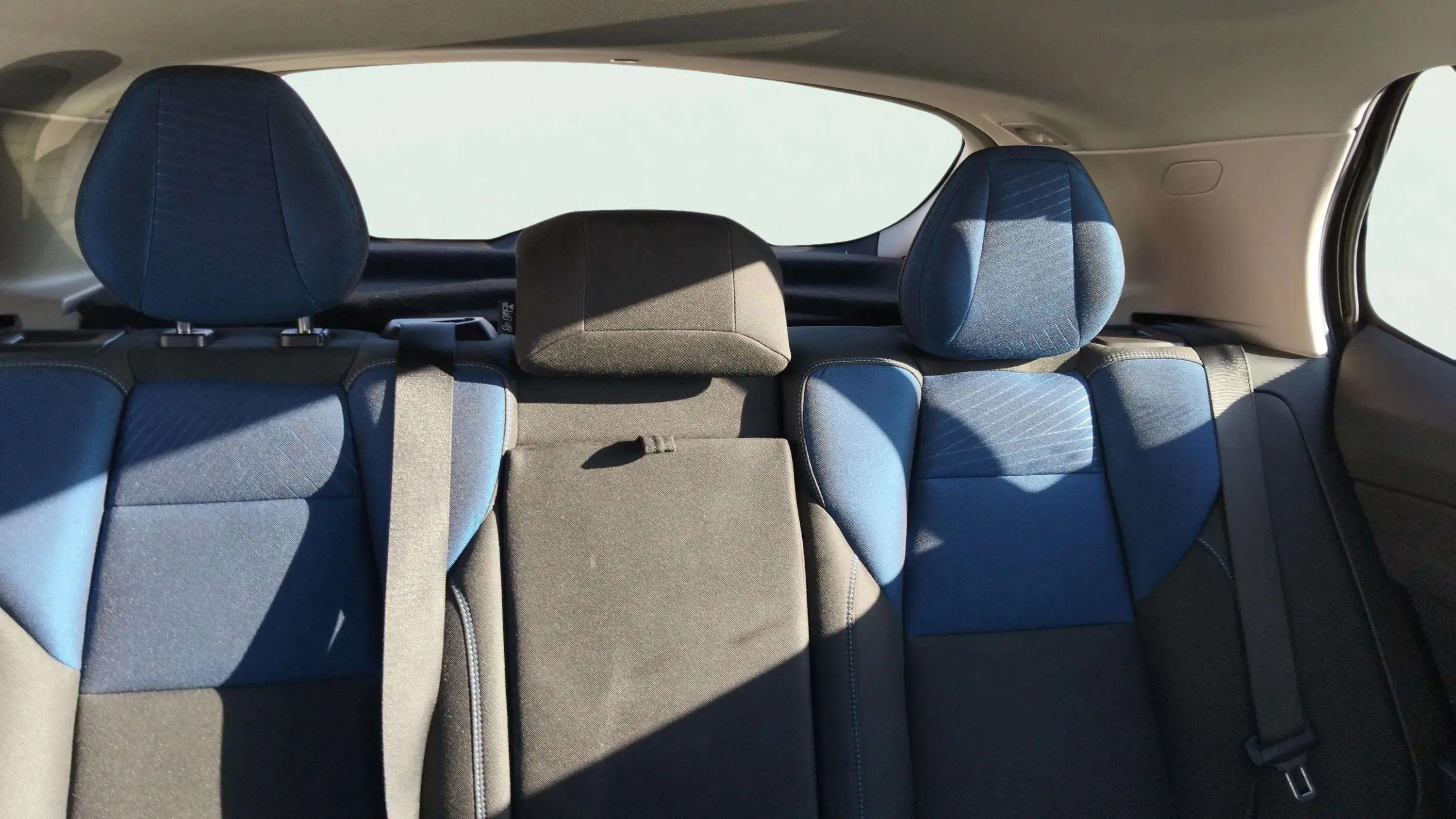 Lynk & Co 01 1.5 PHEV - foto 13