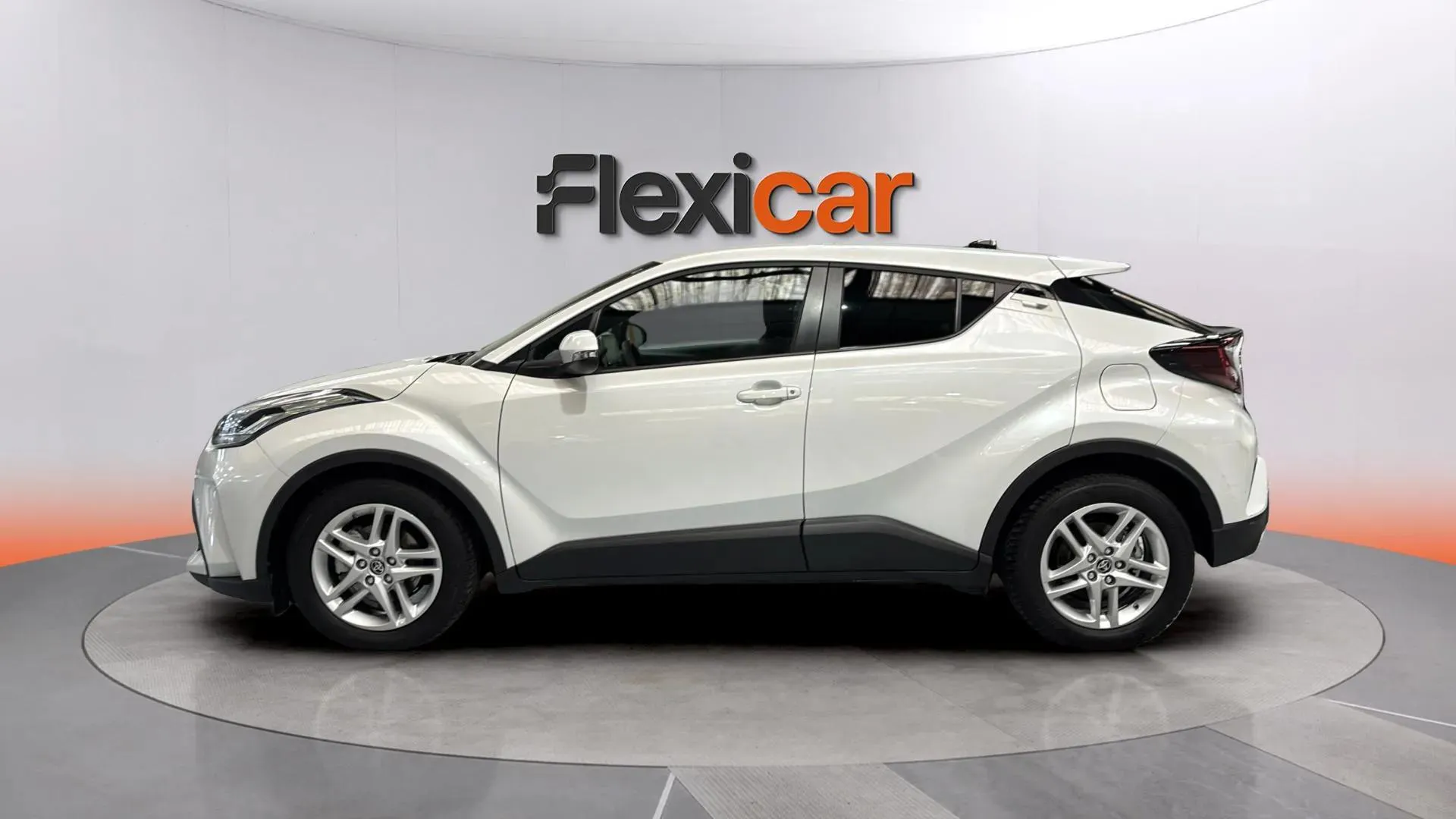 Toyota C-HR 1.8 125H Active - foto 4