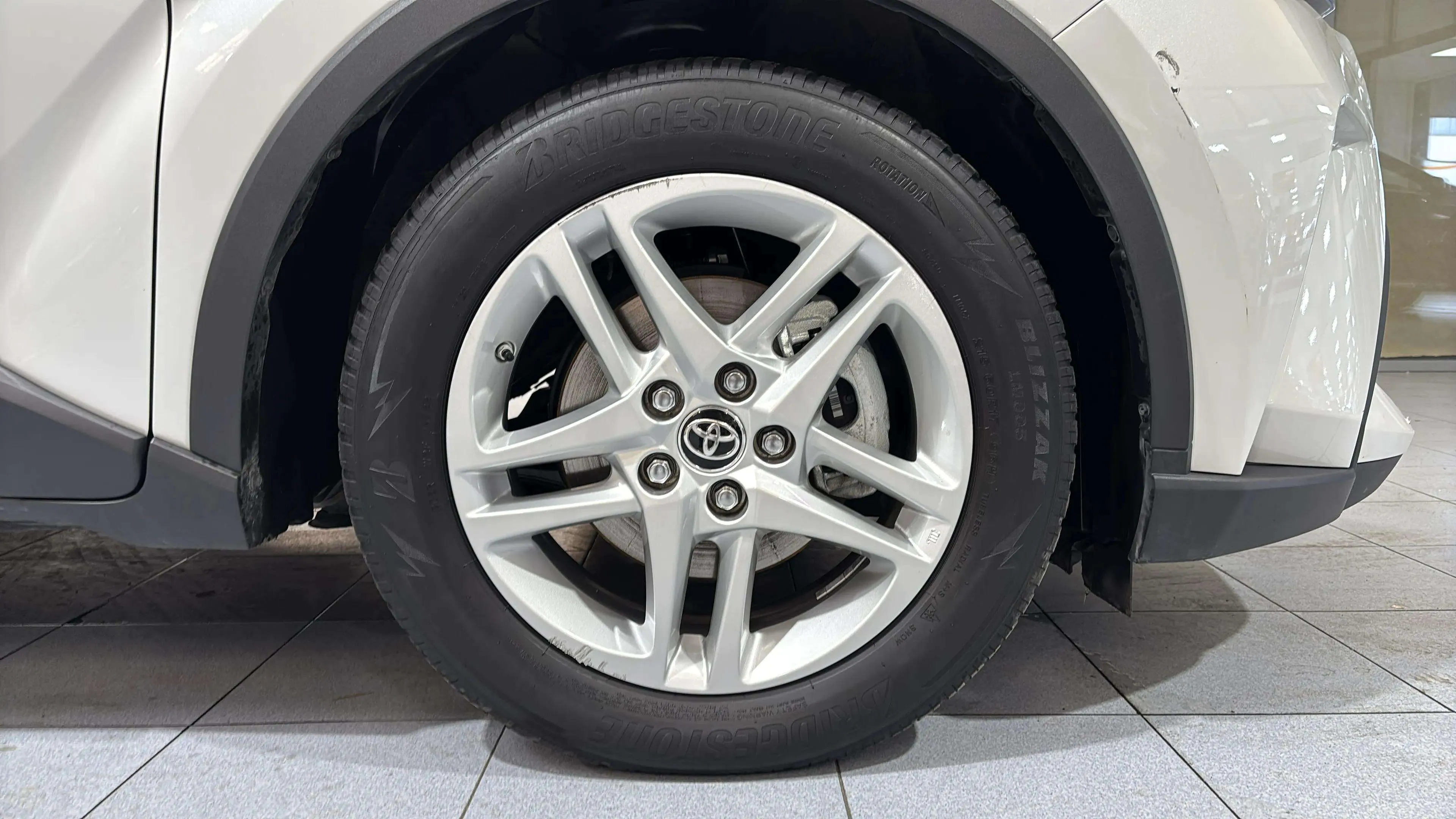 Toyota C-HR 1.8 125H Active - foto 23