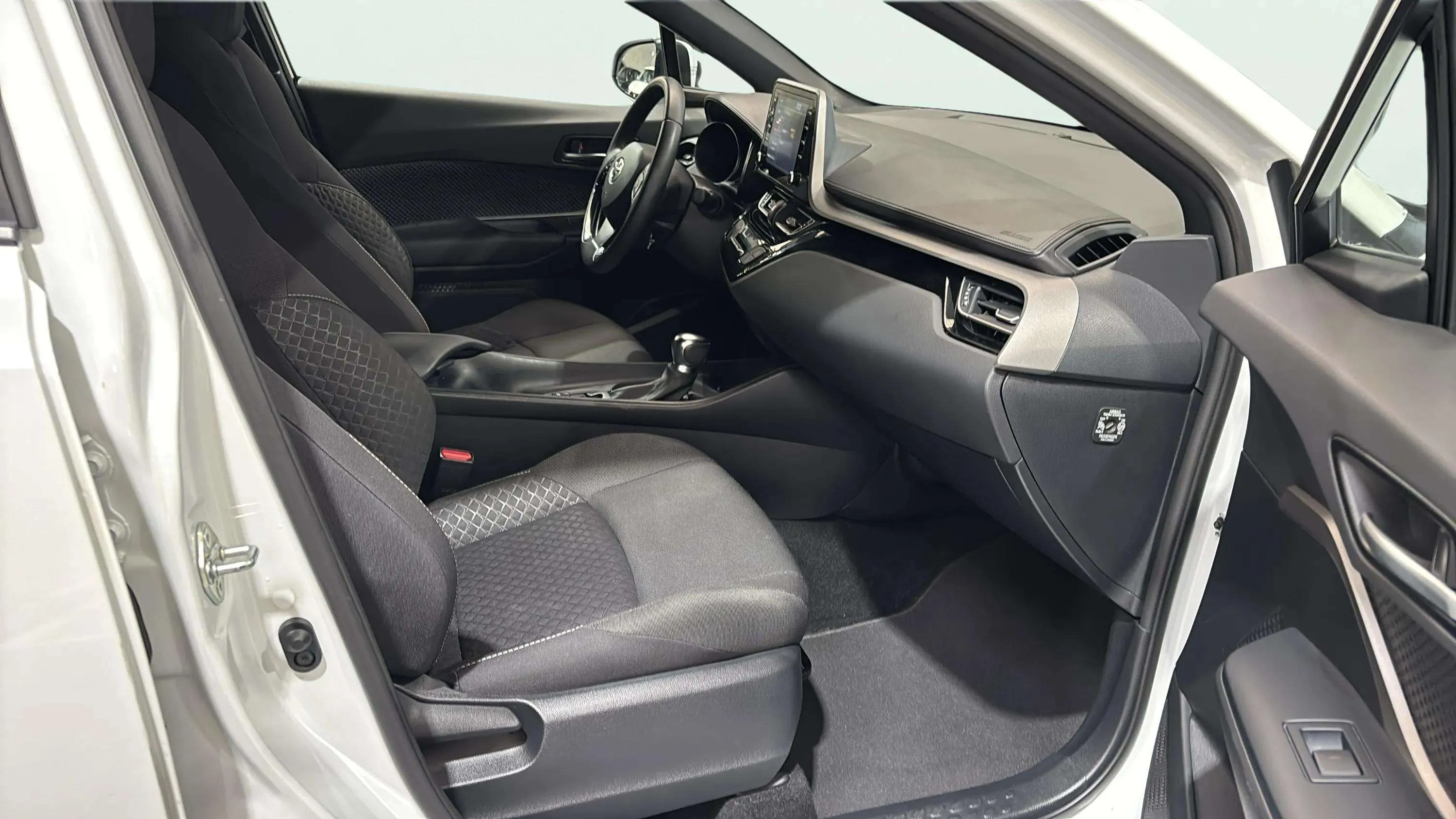 Toyota C-HR 1.8 125H Active - foto 20