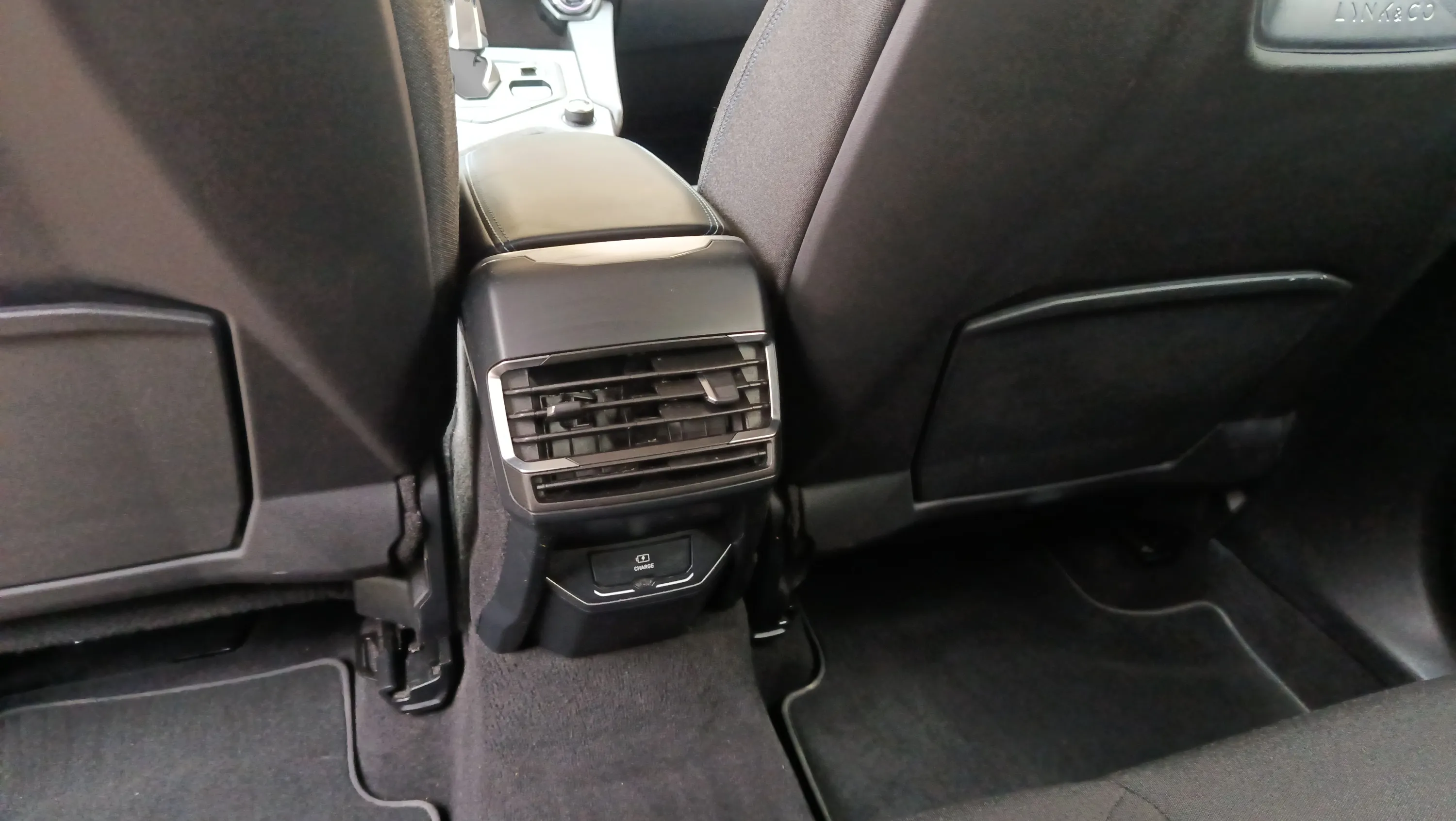 Lynk & Co 01 1.5 PHEV - foto 14