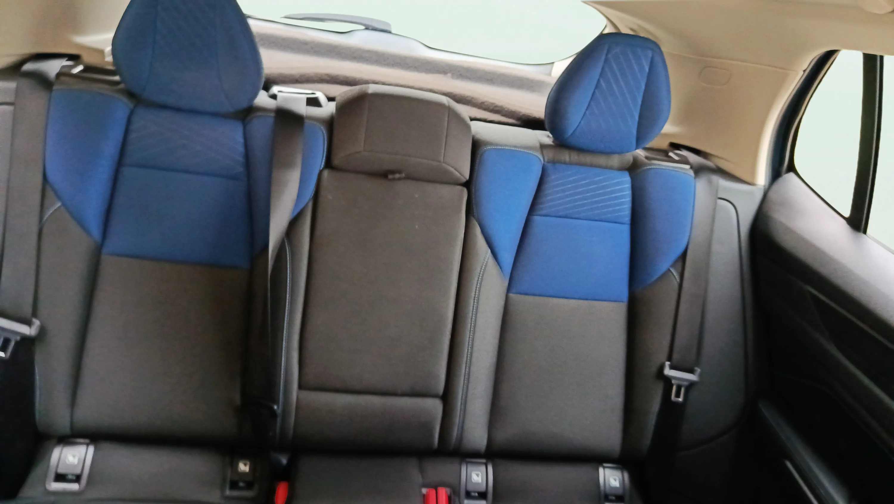 Lynk & Co 01 1.5 PHEV - foto 13