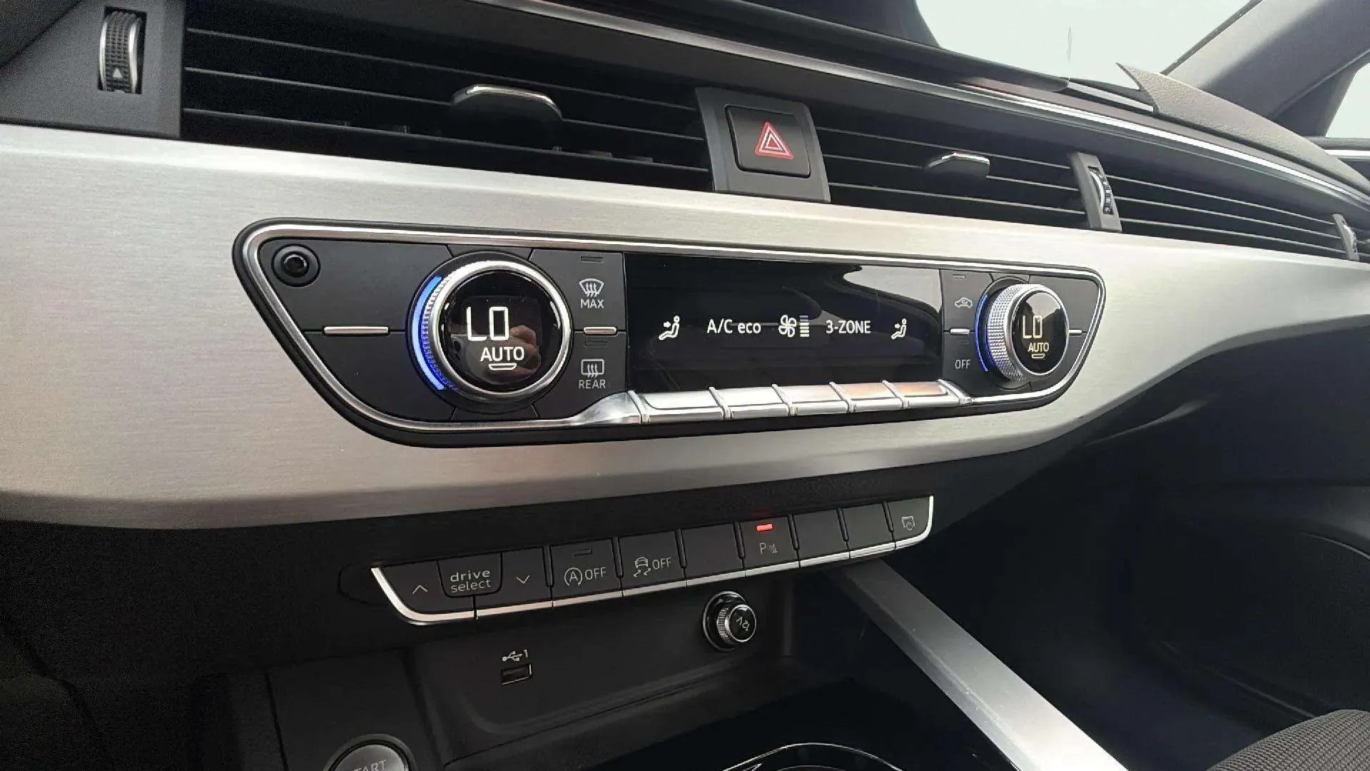 Audi A4 Avant Advanced 30 TDI S tronic - foto 20
