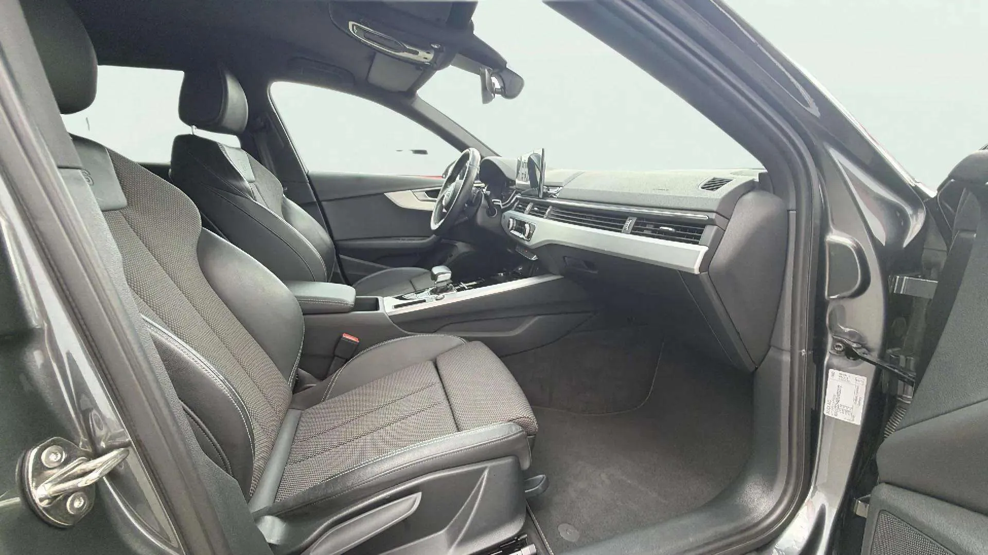 Audi A4 Avant Advanced 30 TDI S tronic - foto 16